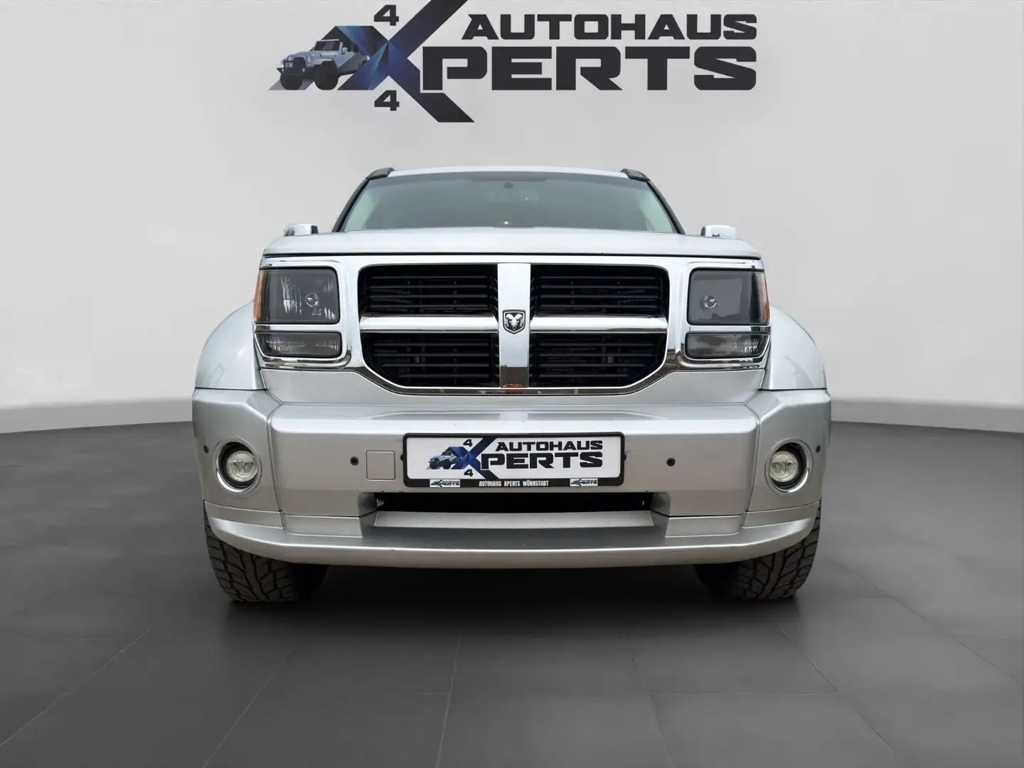 Dodge Nitro NiTRO R/T 2.8 CRD AUT. | 4x4 | 20 ZOLL | 8-FACH| Gris - 1