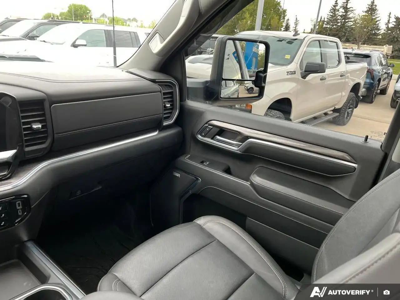 Chevrolet Silverado 2500 снимка Chevrolet Silverado 2500