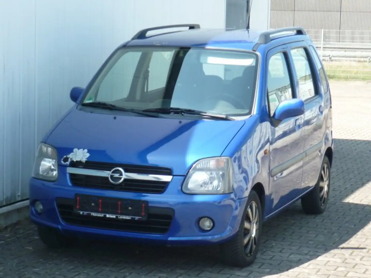 Opel Agila 1.2 16 V, wenig Km, 2. Hand Klima Radio AHK Blau - 1