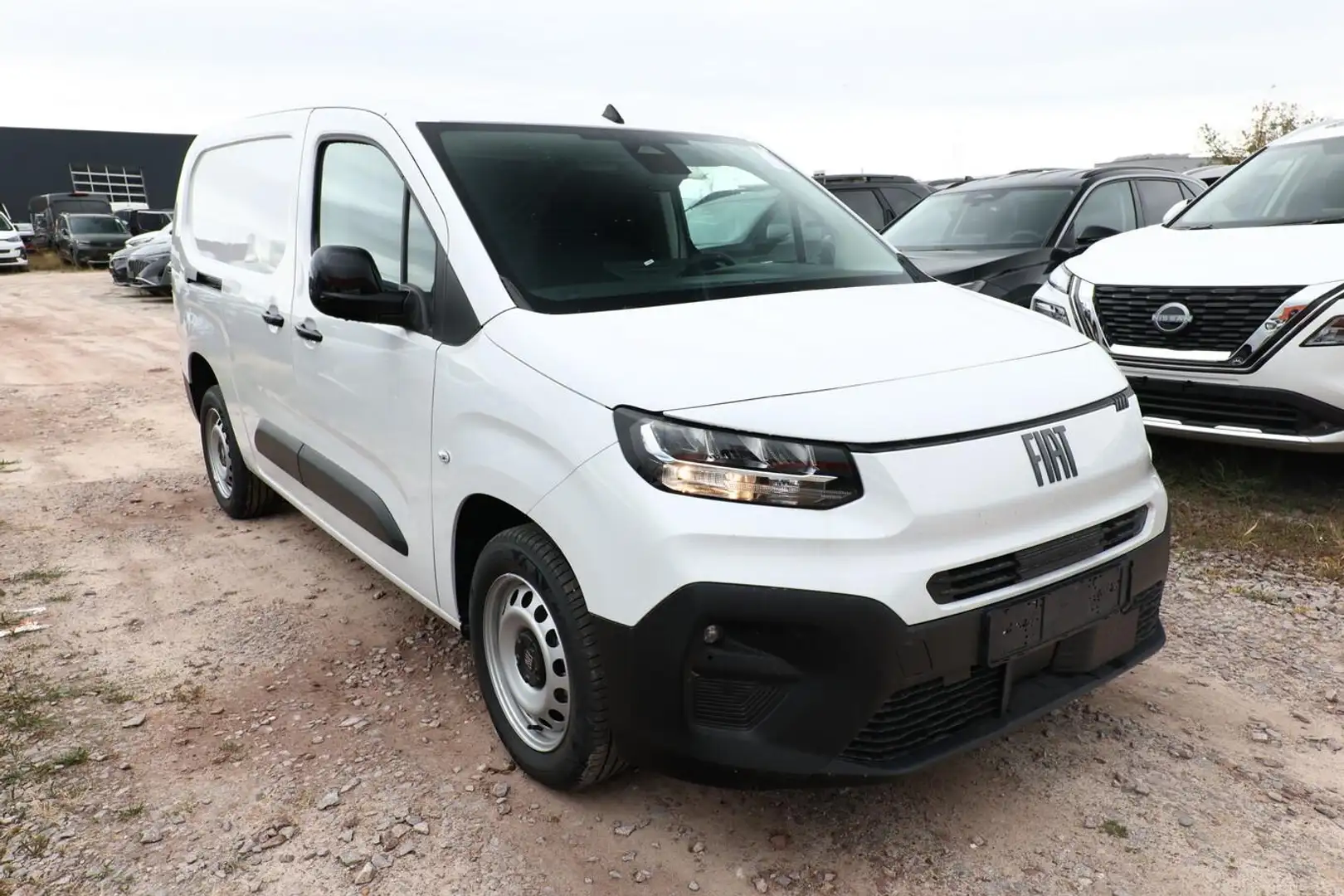 Fiat Doblo Kasten L2 AT8 SHZ MagicCargo Kam PDC CarPl 96 k... Weiß - 2