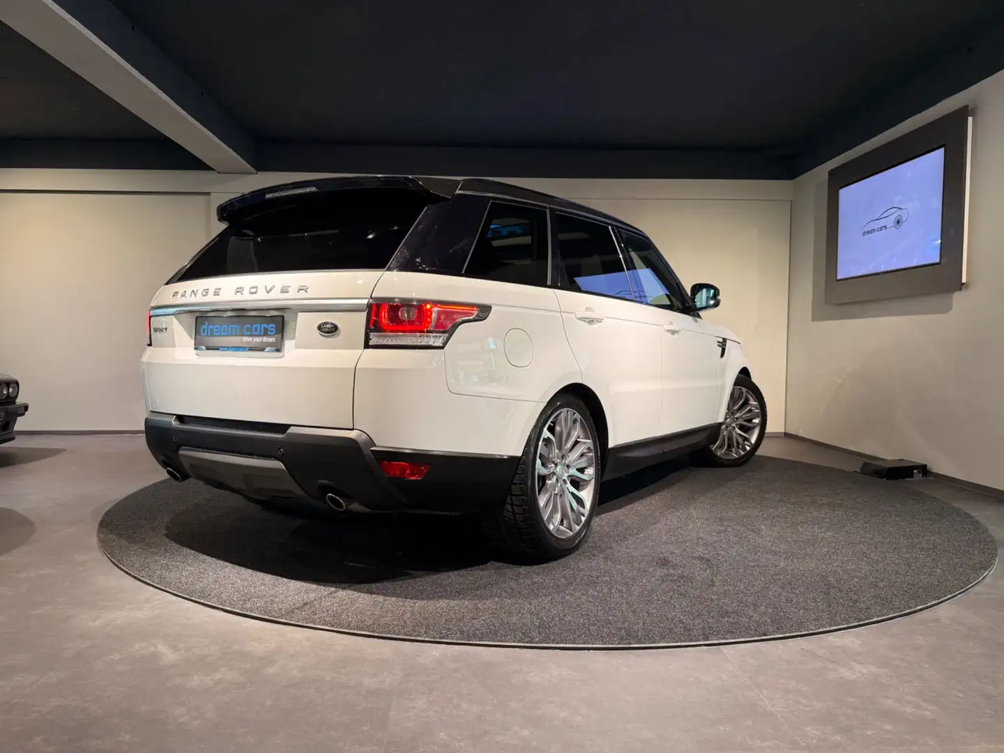 Land Rover Range Rover Sport 3,0 TDV6 HSE Dynamik-Paket / Panorama / 21 Zoll / Wit - 2