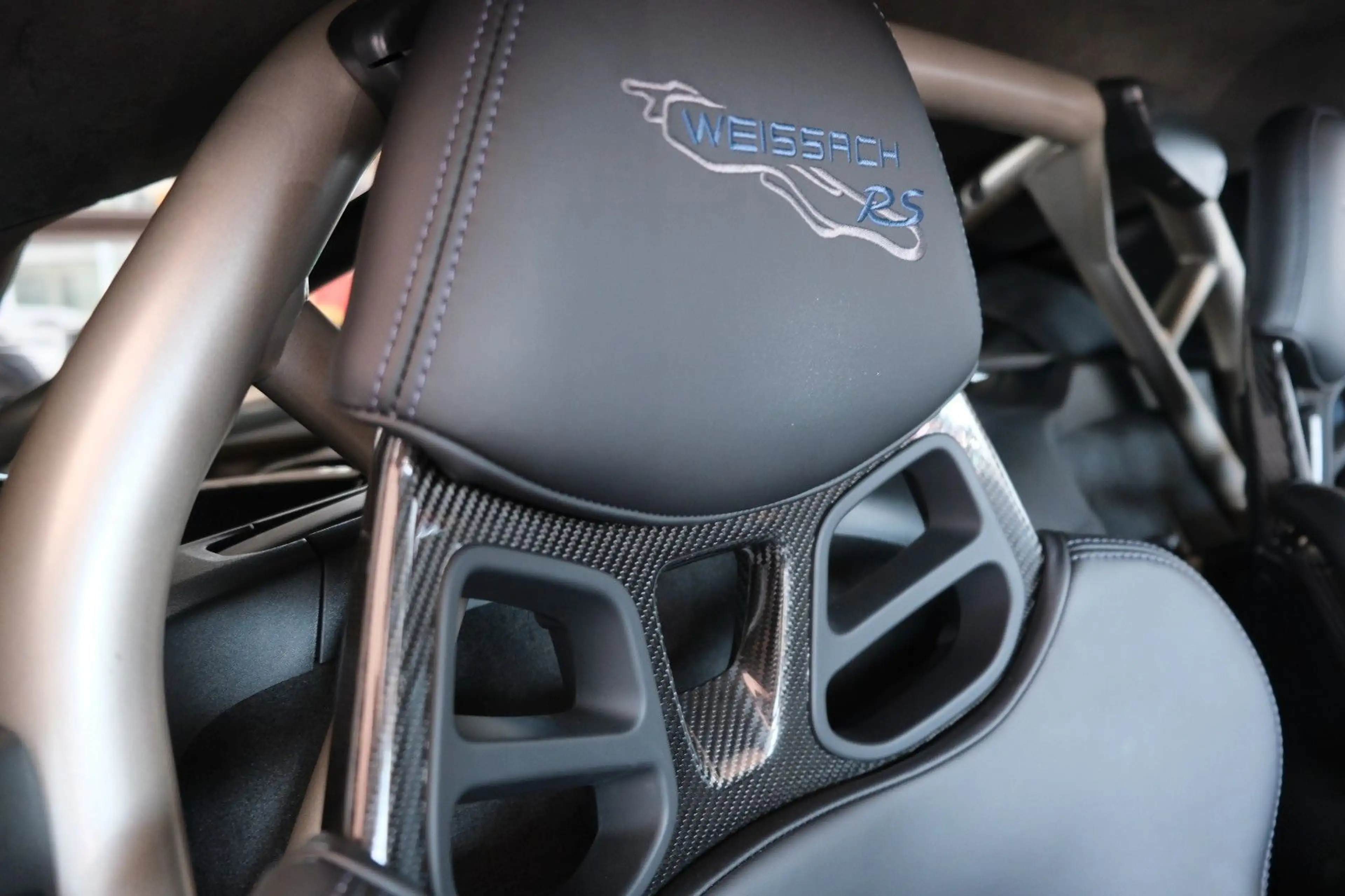 Porsche Cayman GT4 RS/Weissach/PCCB/Approved 2028 — photo 11