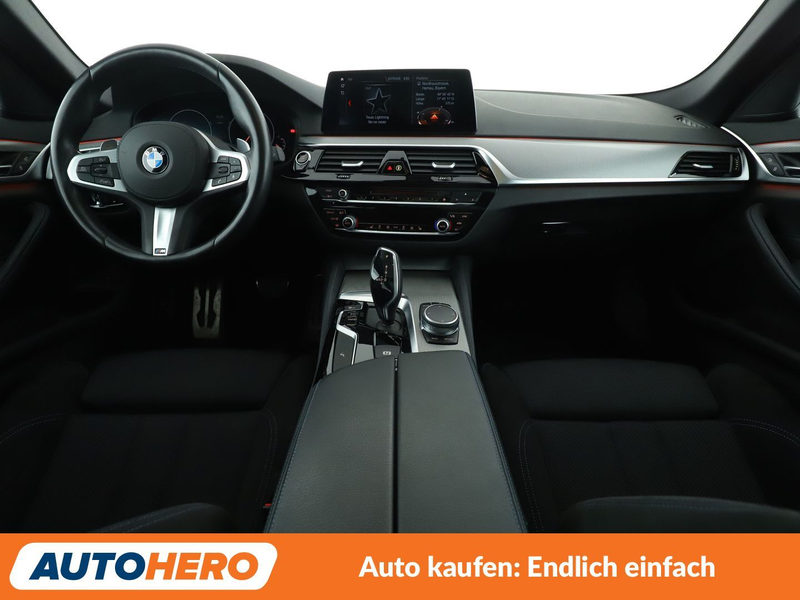 BMW 525 525d M Sport Aut.*NAVI*HUD*CAM*TEMPO*SHZ*ALU* — photo 12