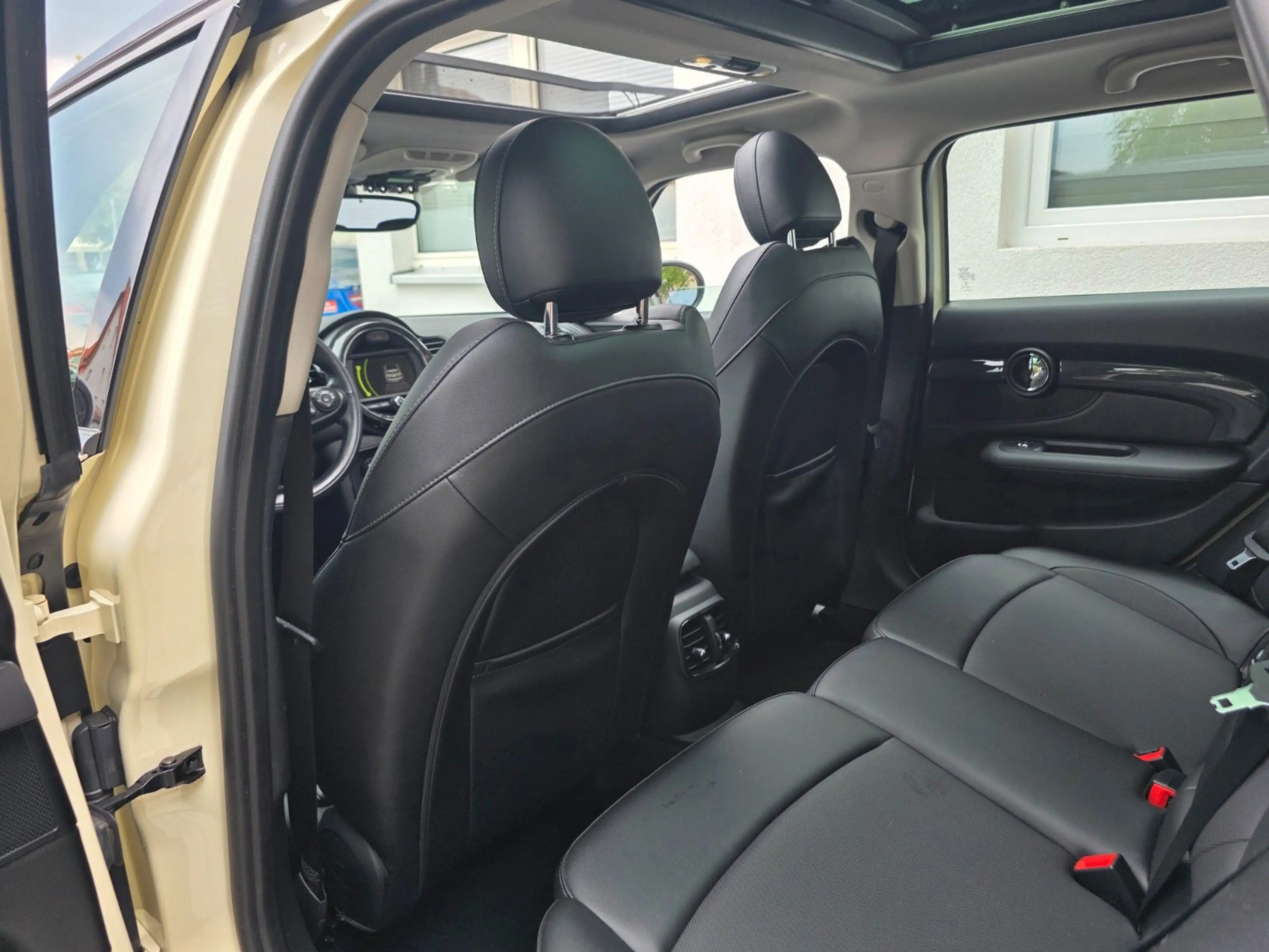 MINI Cooper S Clubman *US Version 192PS — photo 28