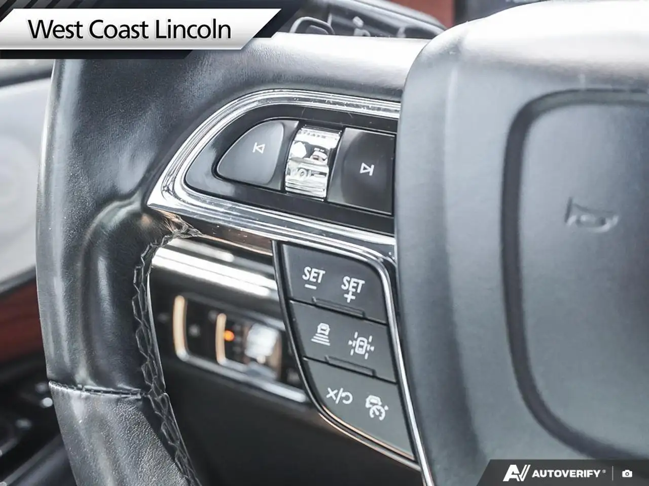 Lincoln Navigator снимка Lincoln Navigator