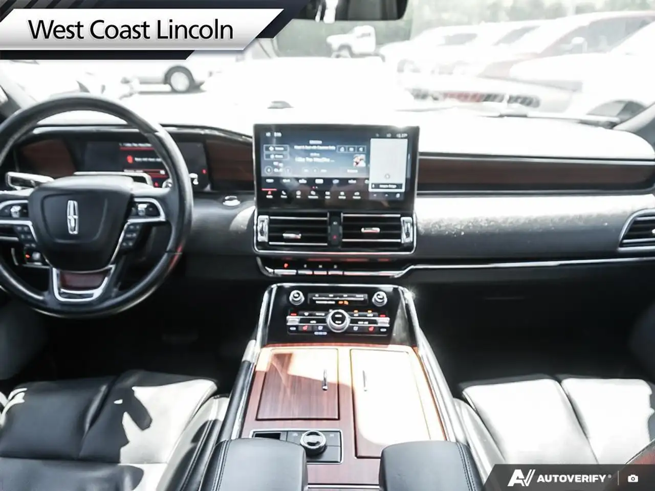Lincoln Navigator снимка Lincoln Navigator