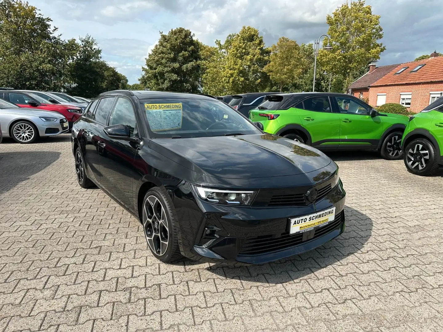 Opel Astra L ST 1.2 Ultimate Automatik,AHK Schwarz - 2