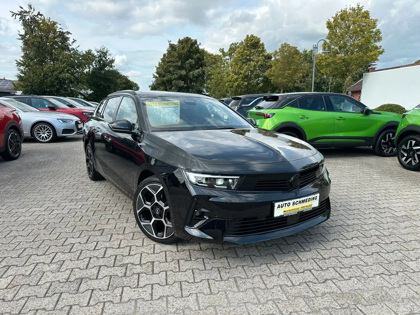 Opel Astra L ST 1.2 Ultimate Automatik,AHK Schwarz - 1
