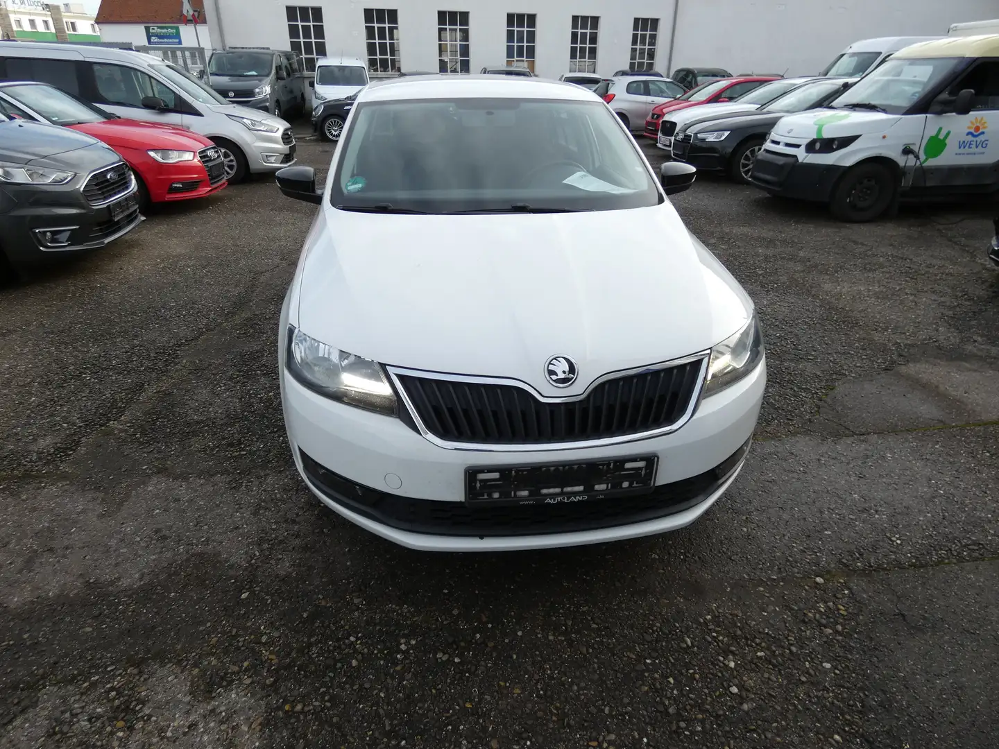 Skoda Rapid/Spaceback Ambition Weiß - 2