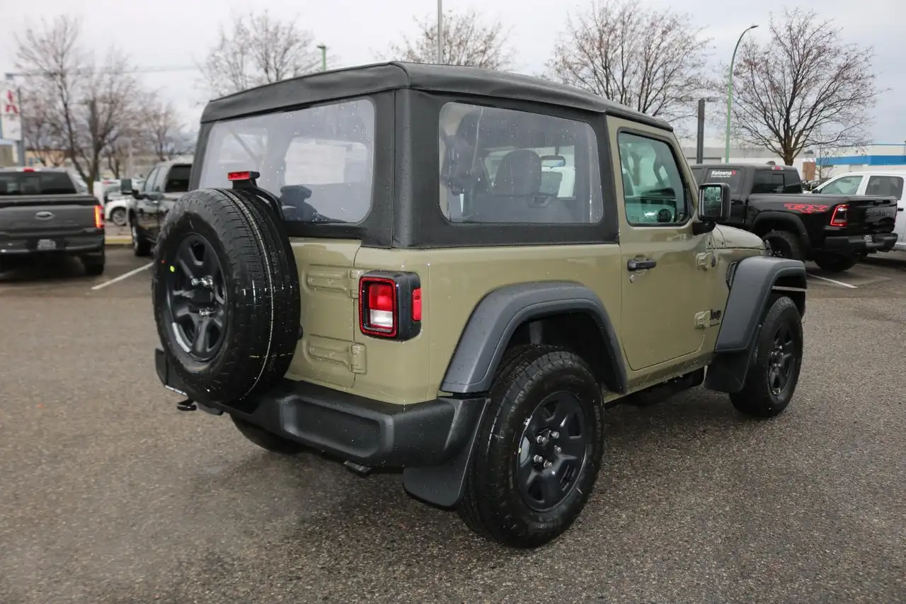 Jeep Wrangler снимка Jeep Wrangler