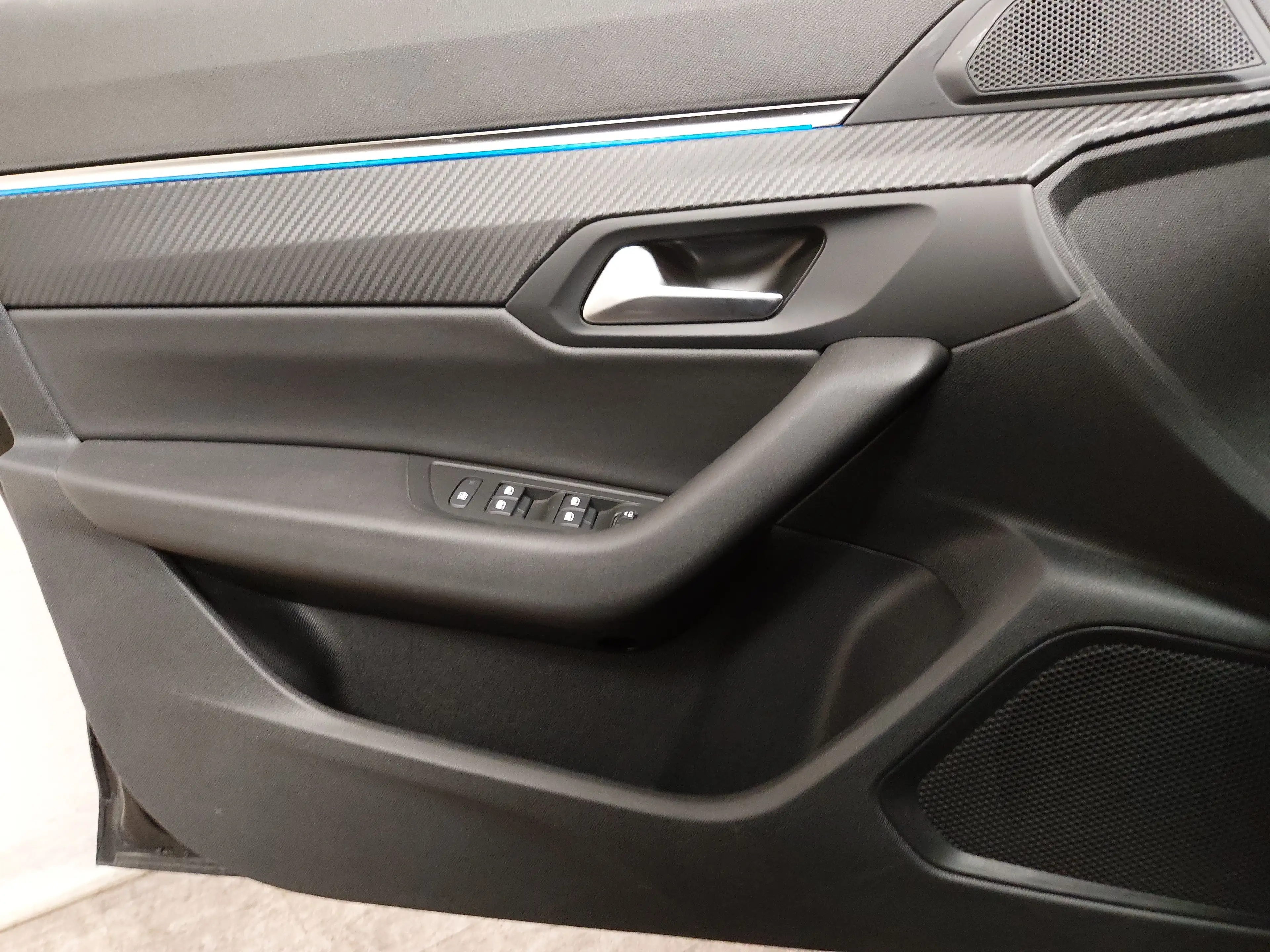 Peugeot 508 1.5 BlueHDI Allure T-Leder Navi LED AHK PDC — photo 5