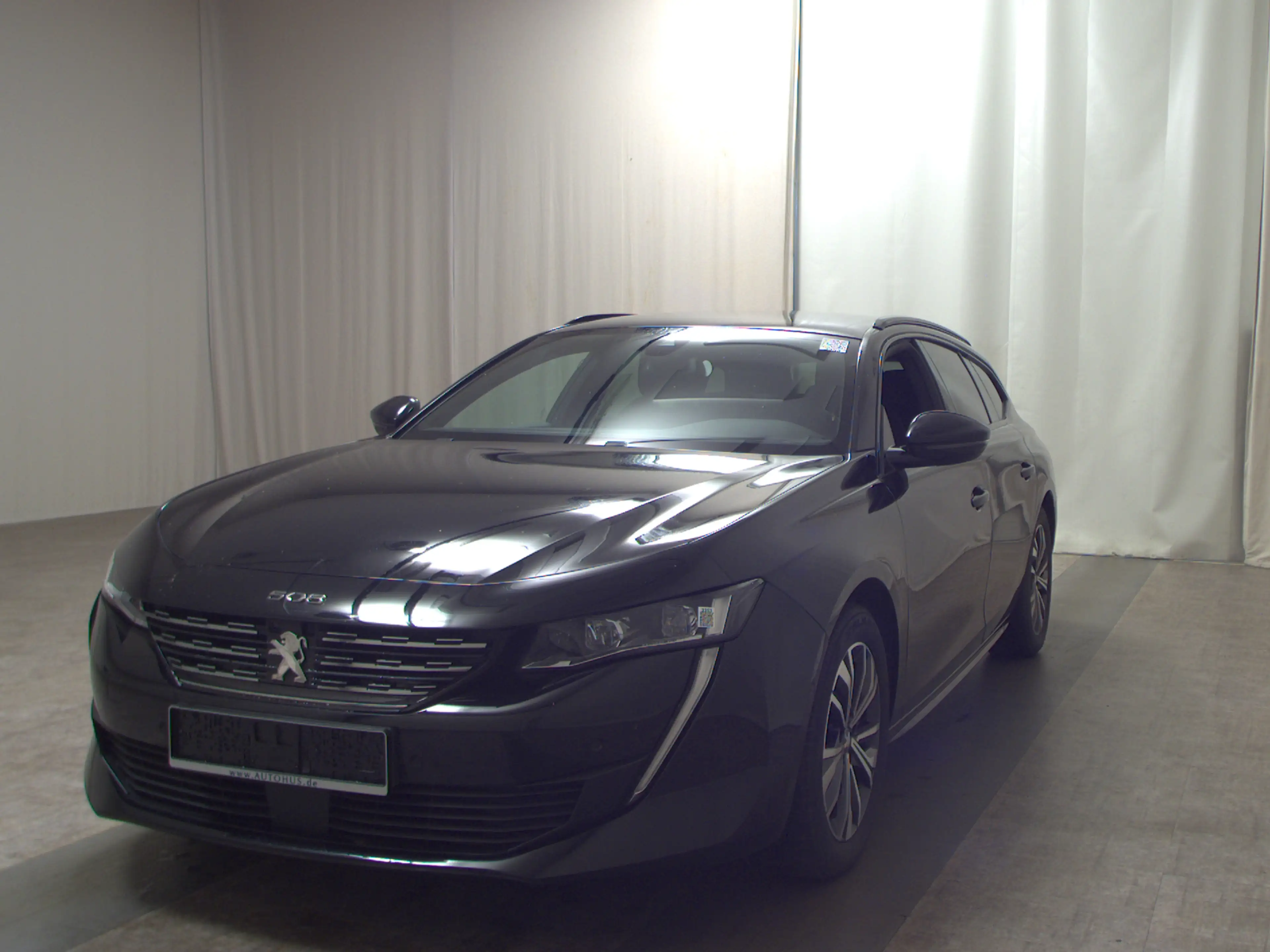 Peugeot 508 1.5 BlueHDI Allure T-Leder Navi LED AHK PDC — photo 2