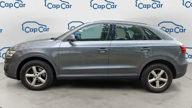 Audi Q3 view 2