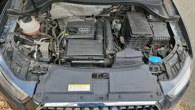 Audi Q3 view 15