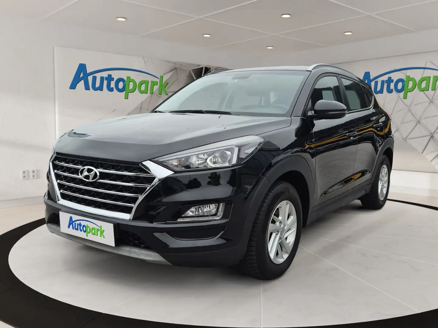 Hyundai TUCSON 1,6 CRDI 4WD Level 3 - 1