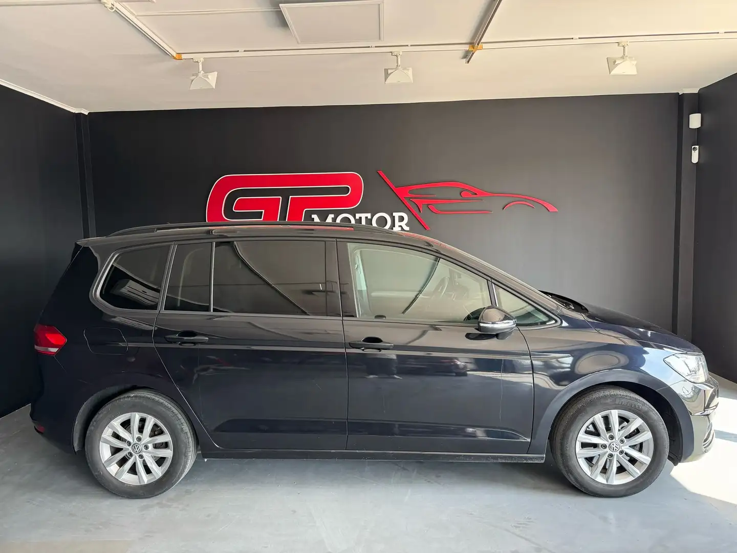 Volkswagen Touran Touran 1.6 tdi Executive 115cv DSG Nero - 2