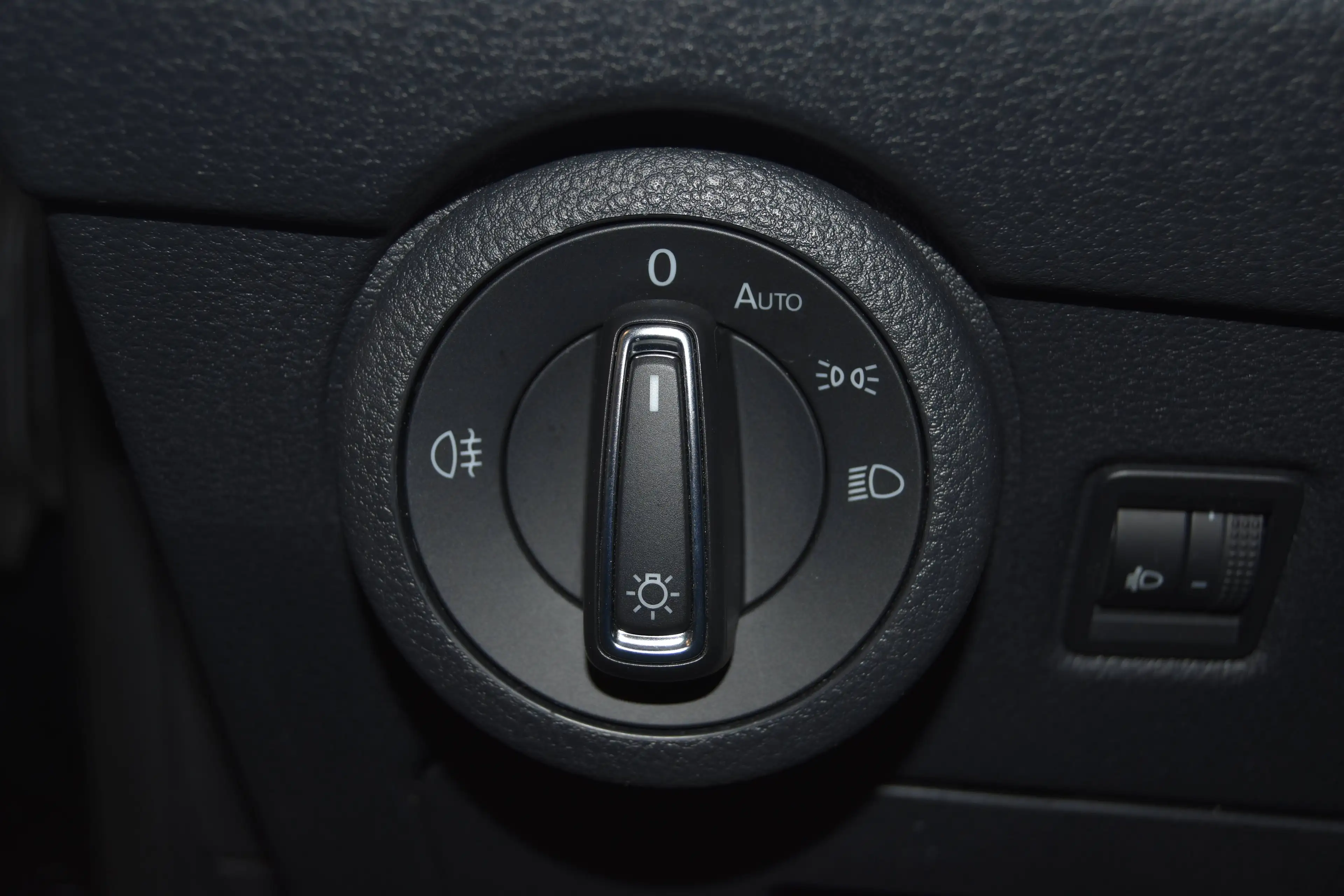 Volkswagen T6.1 Multivan Multivan 4MOTION~2SCHIEBET.~ACC~1HAND~AHK~DIGITAL~AHK — photo 15