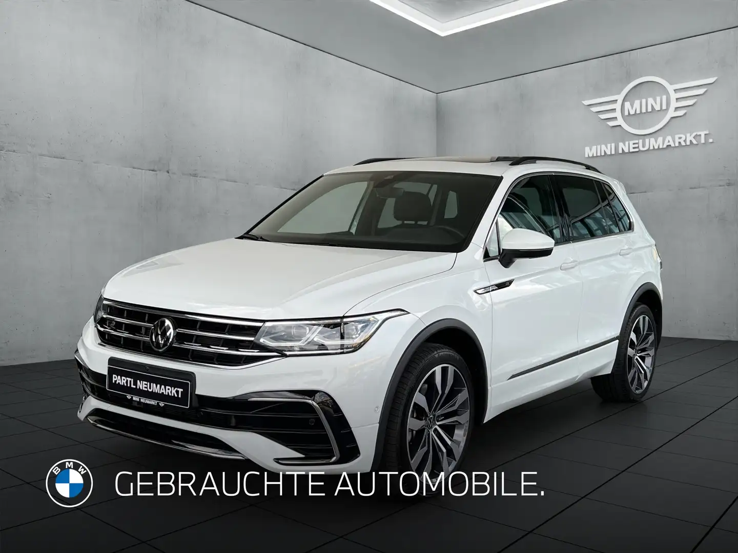 Volkswagen Tiguan 2.0 TDI 4Motion DSG R-Line NAVI LED PANO ACC Weiß - 1