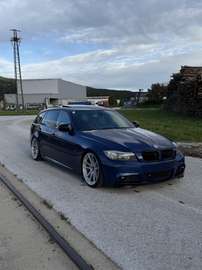 330d Touring Aut.
