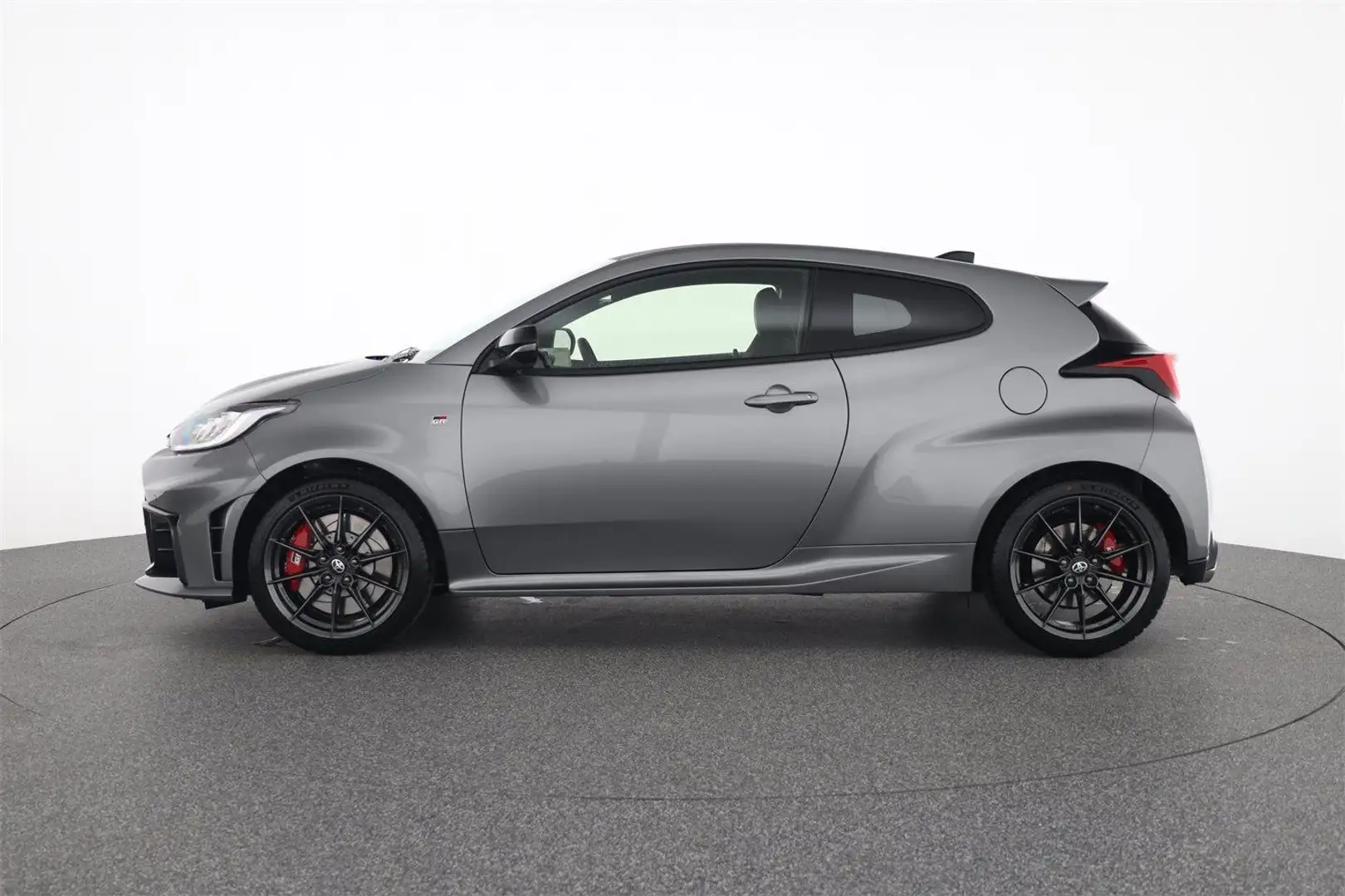 Toyota Yaris GR High Performance + Technik Paket 1.6l 8AT Grau - 2