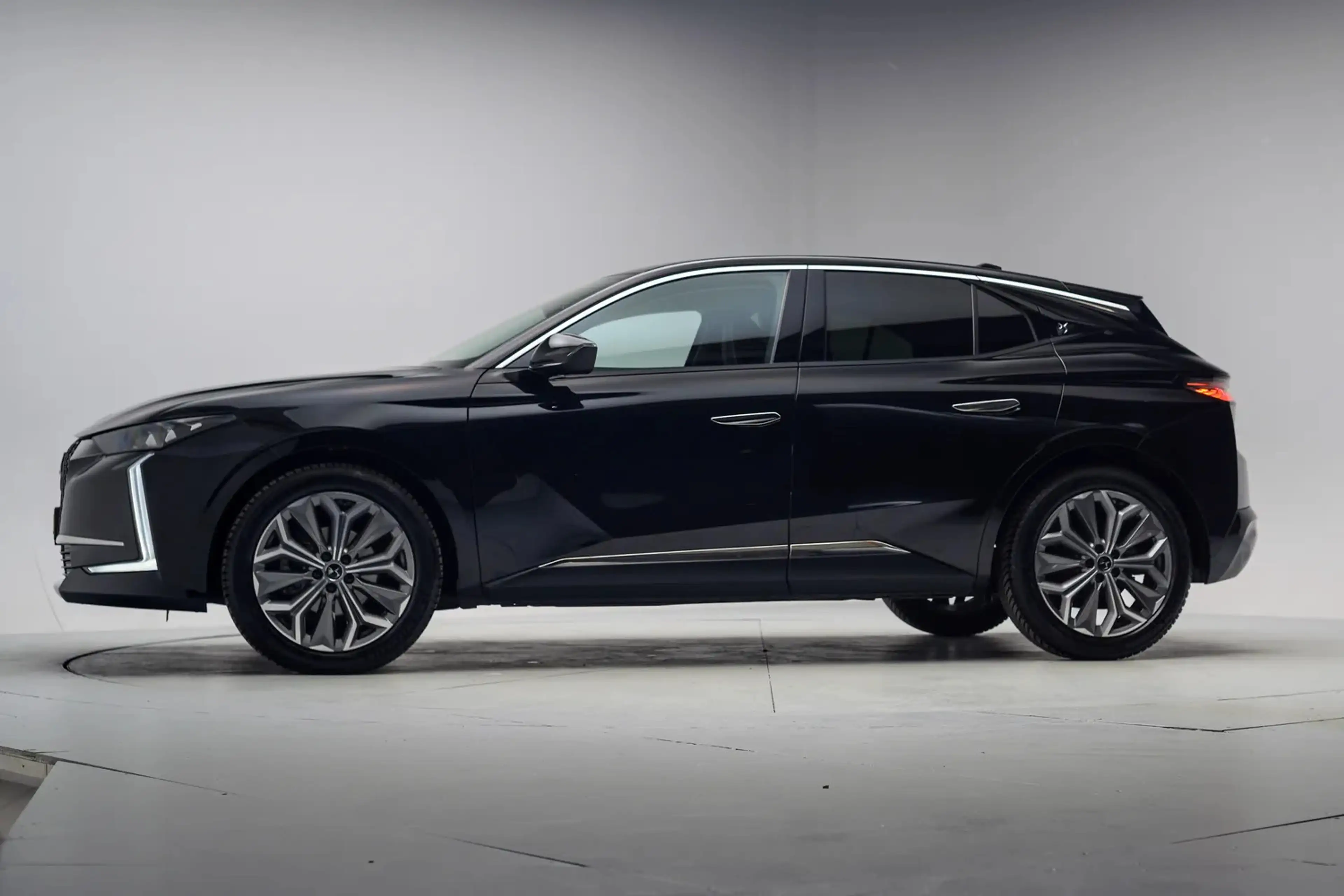 DS Automobiles DS 4 1.2 Pure Bastille Aut. [ Apple Carplay Clima Cruis — photo 2