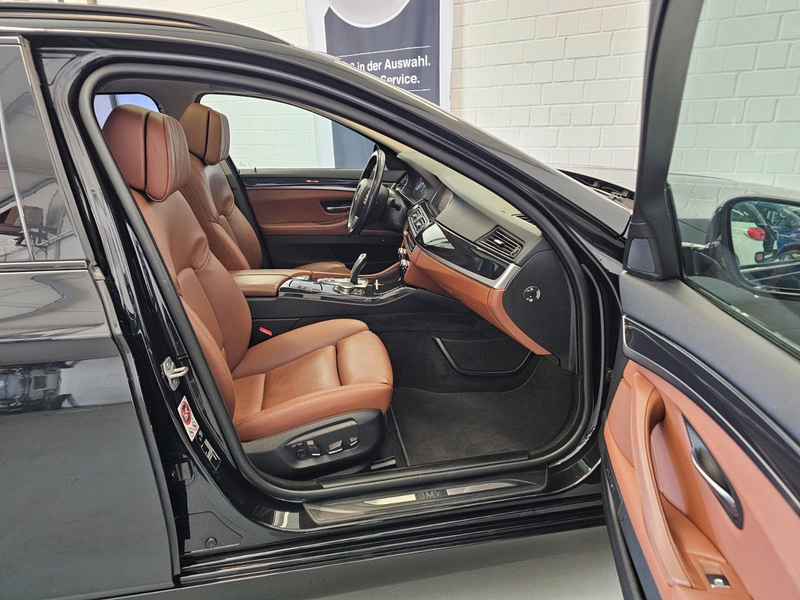 BMW 530 d xDrive Touring +PANO/HeadUP/KAMERA/8-Reifen — photo 11