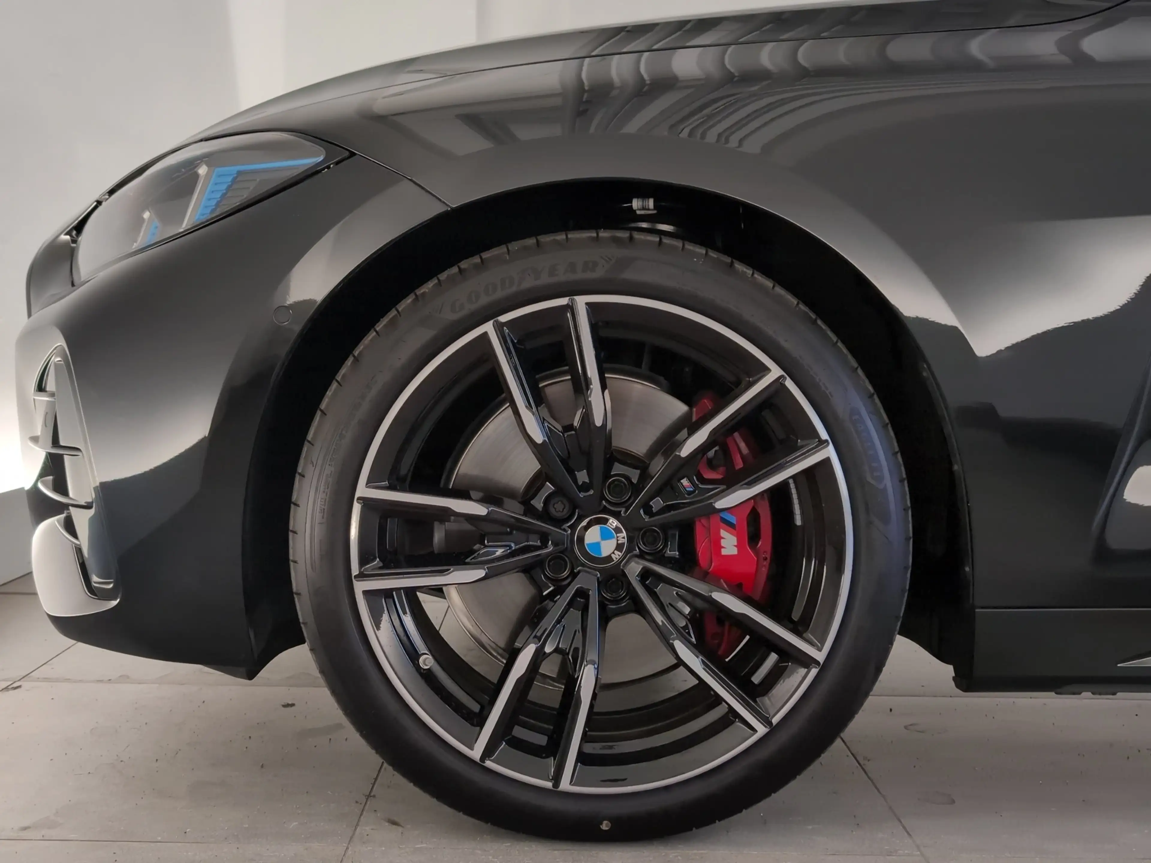 BMW M4 i xDrive Coupé Navi/LED/360°/HuD/ACC/LR-Hz — photo 11
