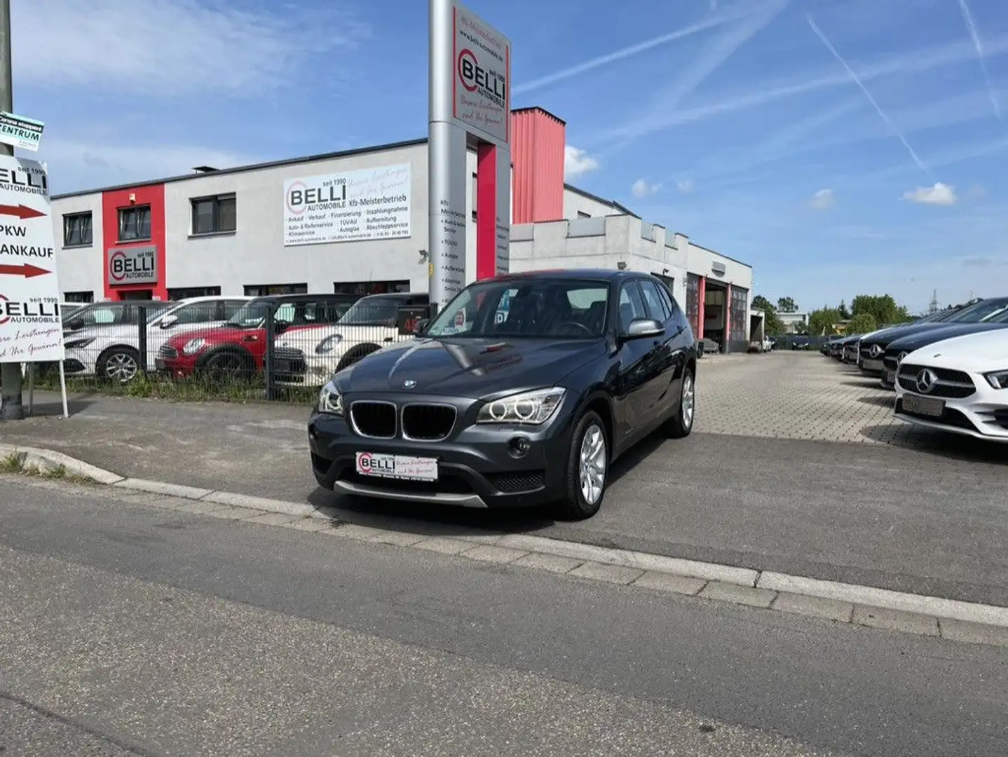 BMW X1 sDrive 18d Bi-Xenon Navi FINANZIERUNG Grau - 1