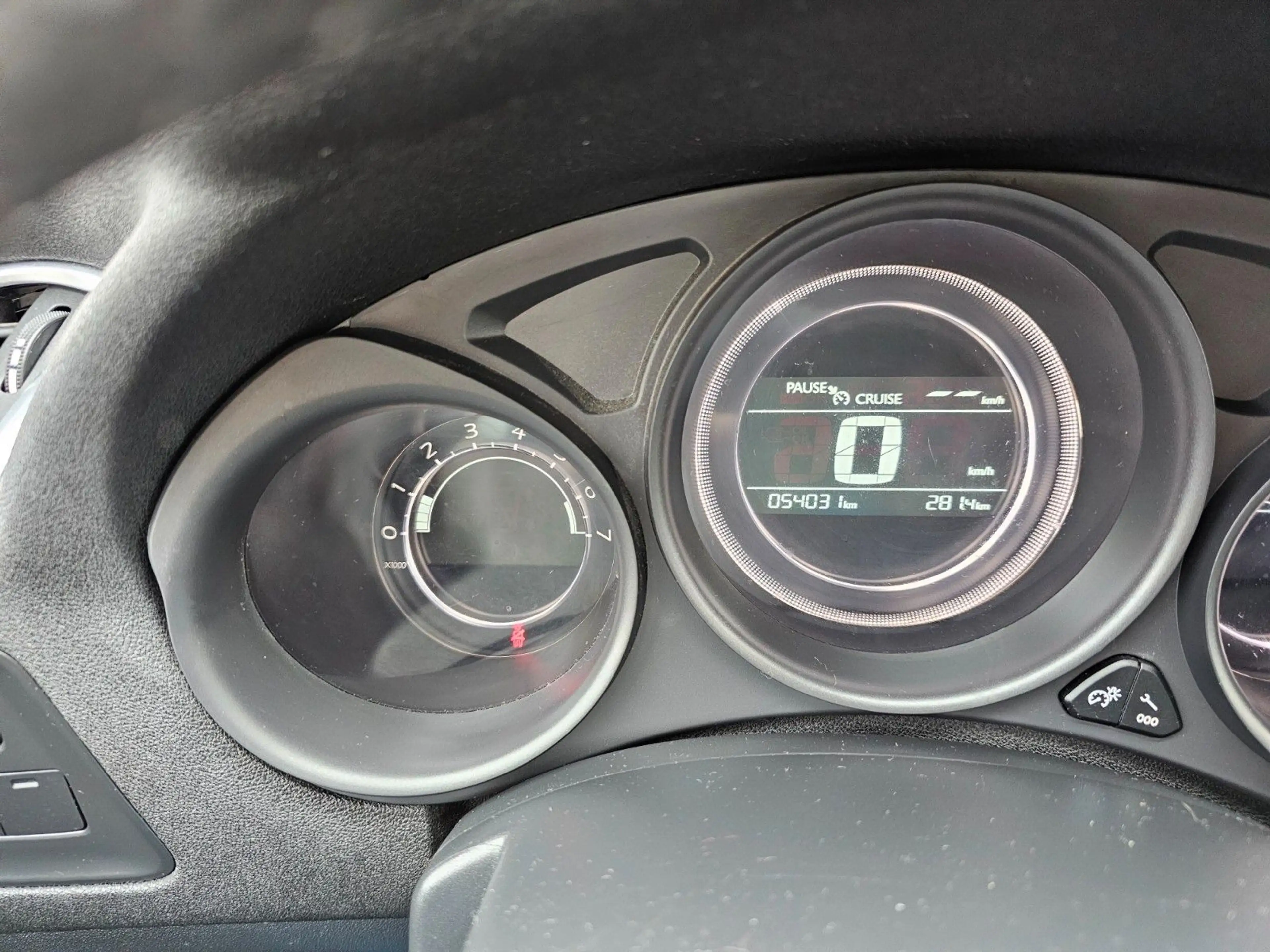 Citroen C4 Lim. Selection — photo 7