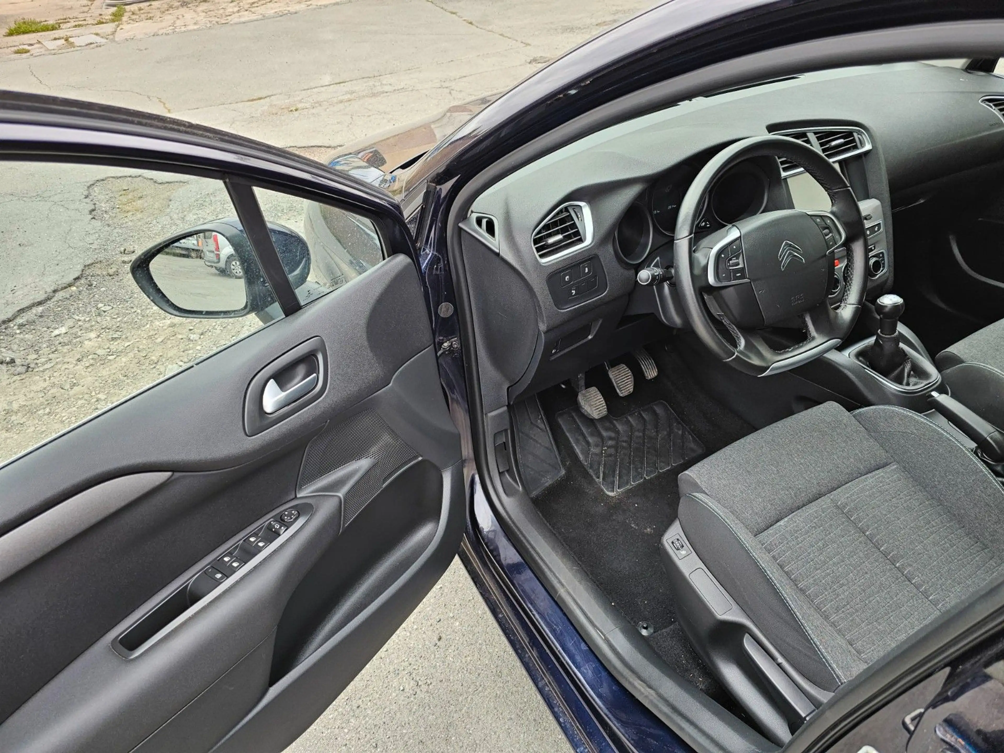 Citroen C4 Lim. Selection — photo 4