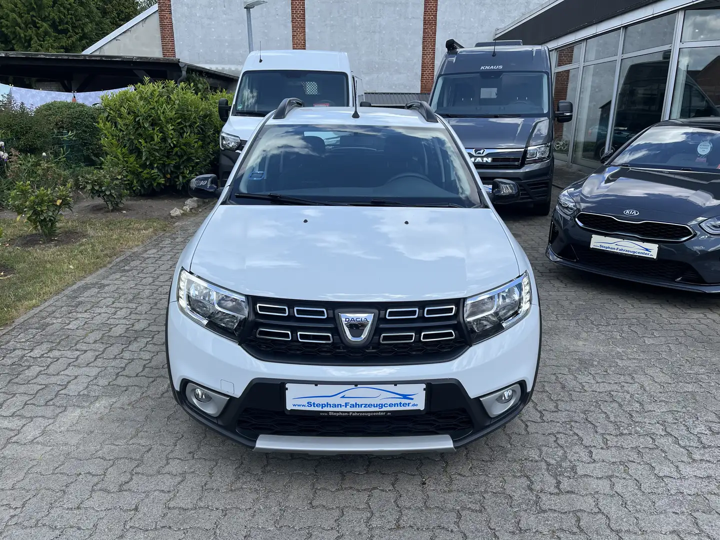Dacia Sandero Stepway Celebration TCe 100ECO-G Blanc - 2
