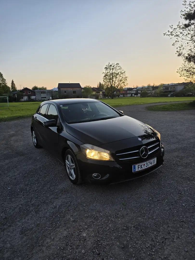 Mercedes-Benz A 180 (BlueEFFICIENCY) 7G-DCT Urban - 2