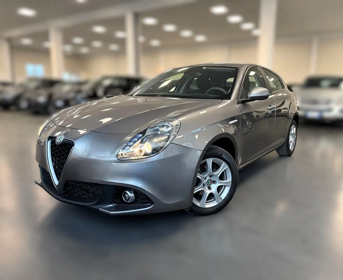 Alfa Romeo Giulietta 1.6 JTDm TCT 120 CV Gris - 1