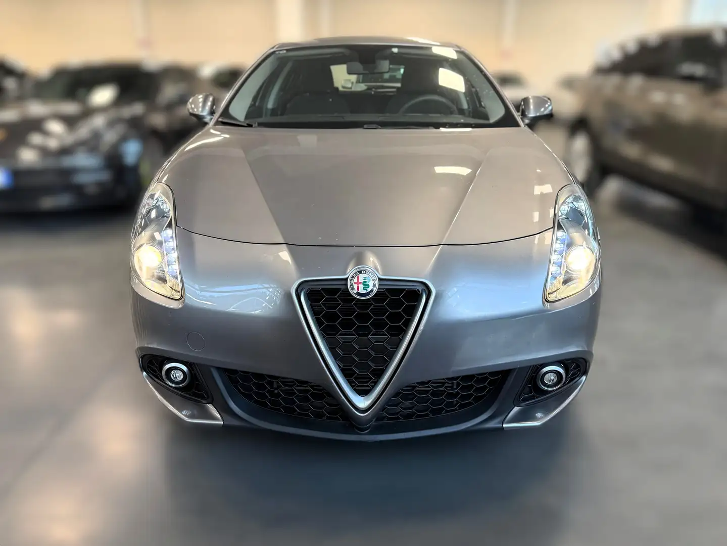 Alfa Romeo Giulietta 1.6 JTDm TCT 120 CV Gris - 2