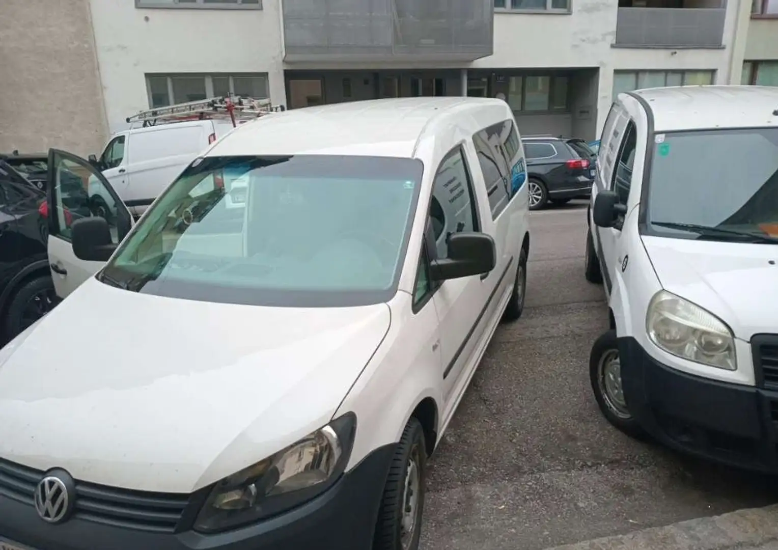 Volkswagen Caddy Caddy Tramper 1,6 TDI BMT Tramper Weiß - 1