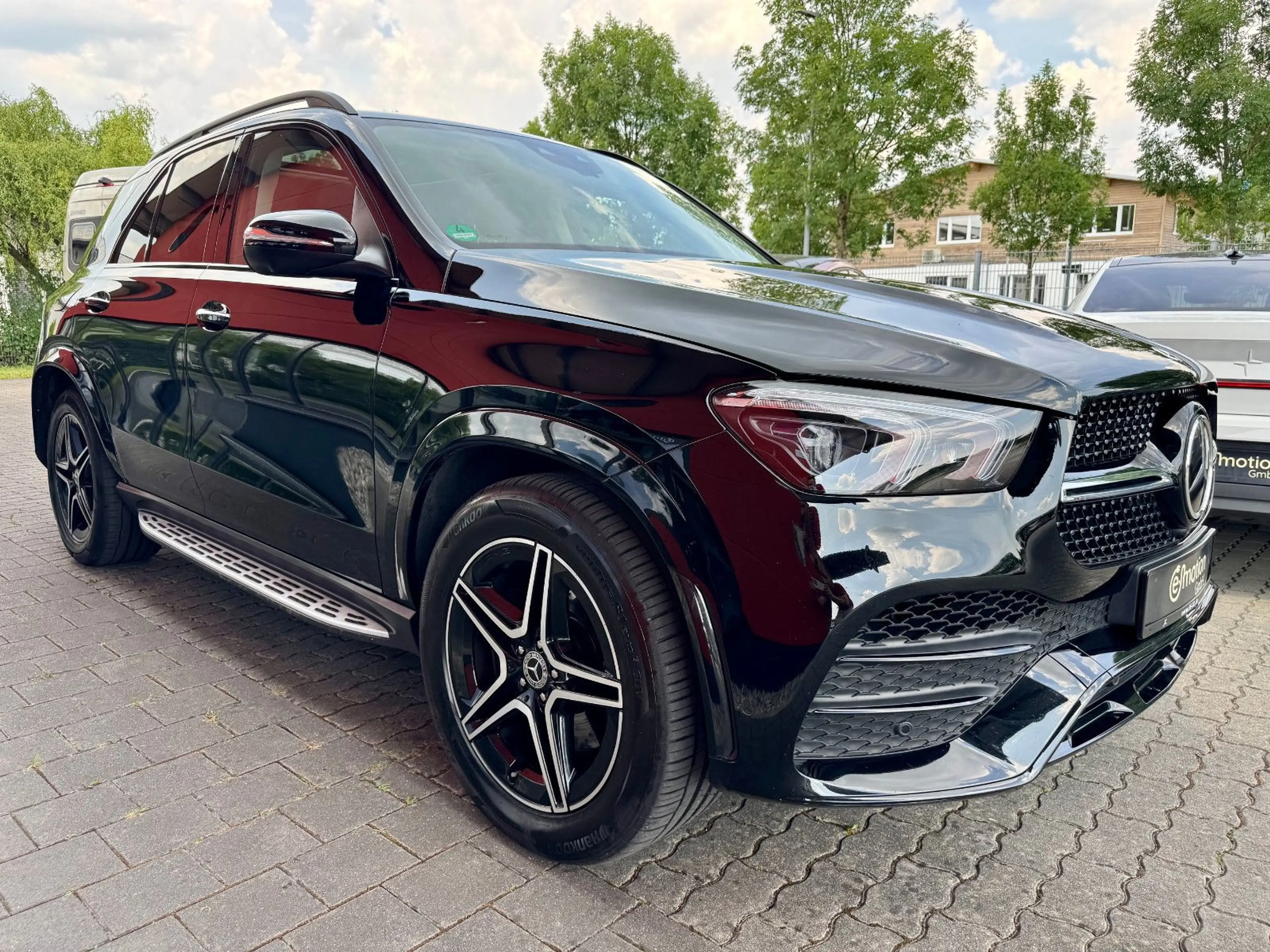 Mercedes-Benz GLE 350 d 4Matic AMG*PanoSD*Head-up*AHK*Distronic — photo 6