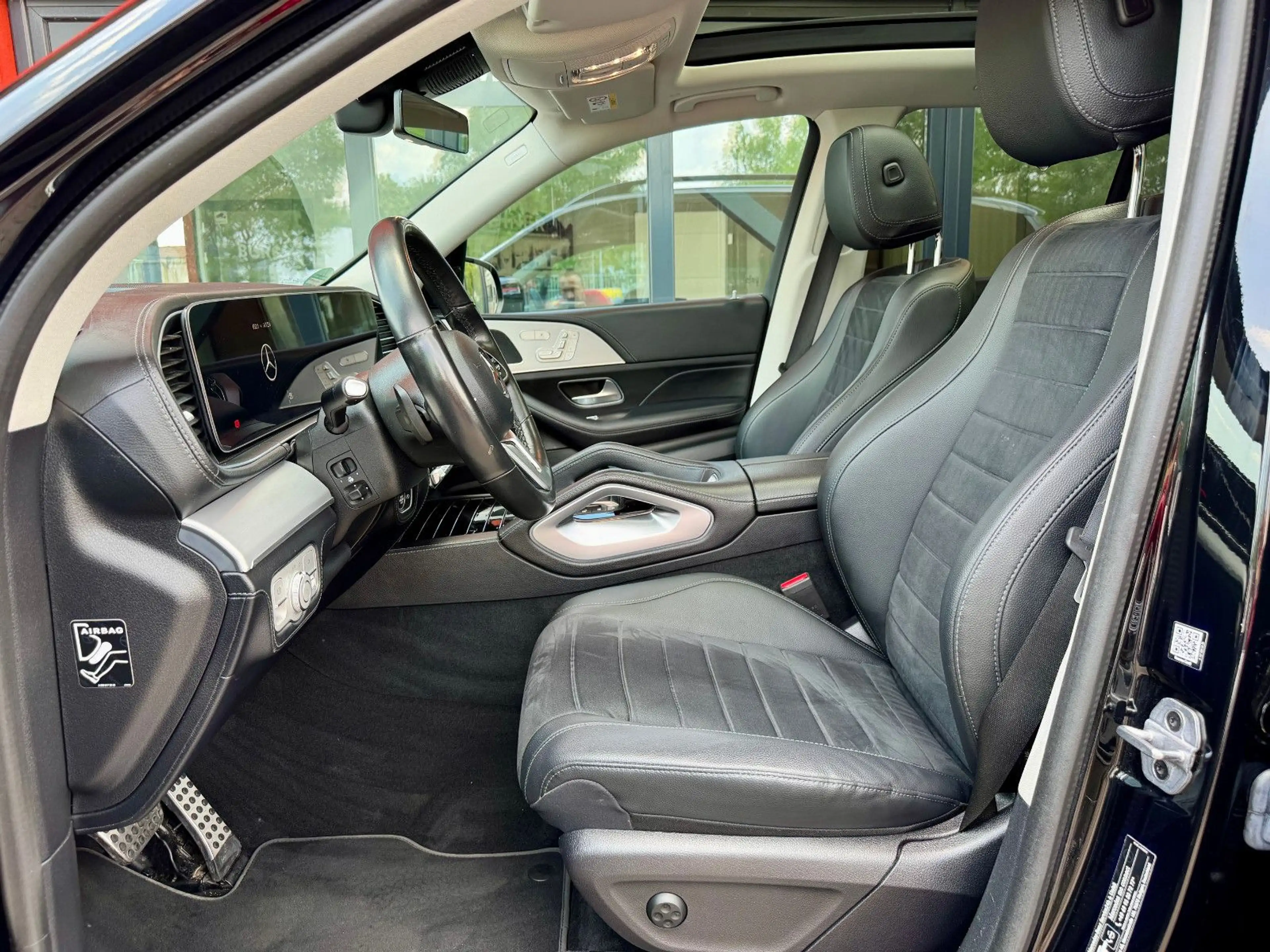 Mercedes-Benz GLE 350 d 4Matic AMG*PanoSD*Head-up*AHK*Distronic — photo 8