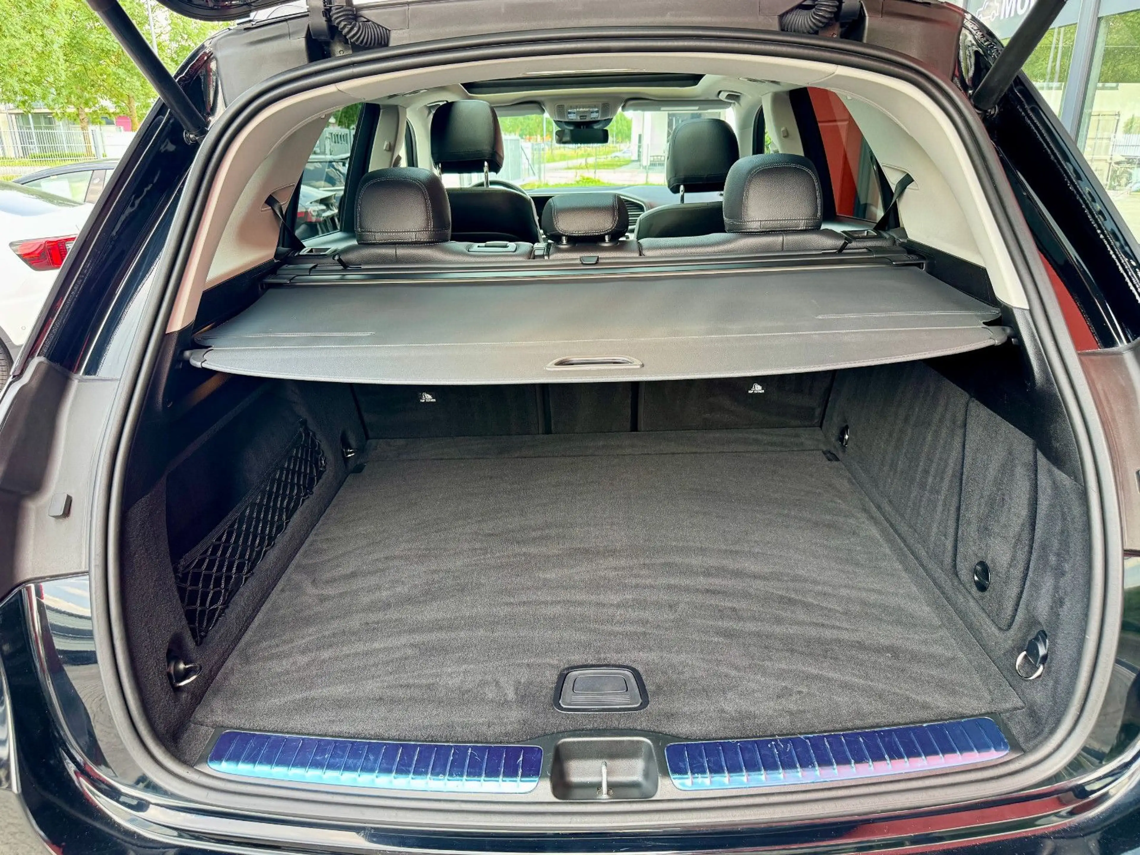 Mercedes-Benz GLE 350 d 4Matic AMG*PanoSD*Head-up*AHK*Distronic — photo 12