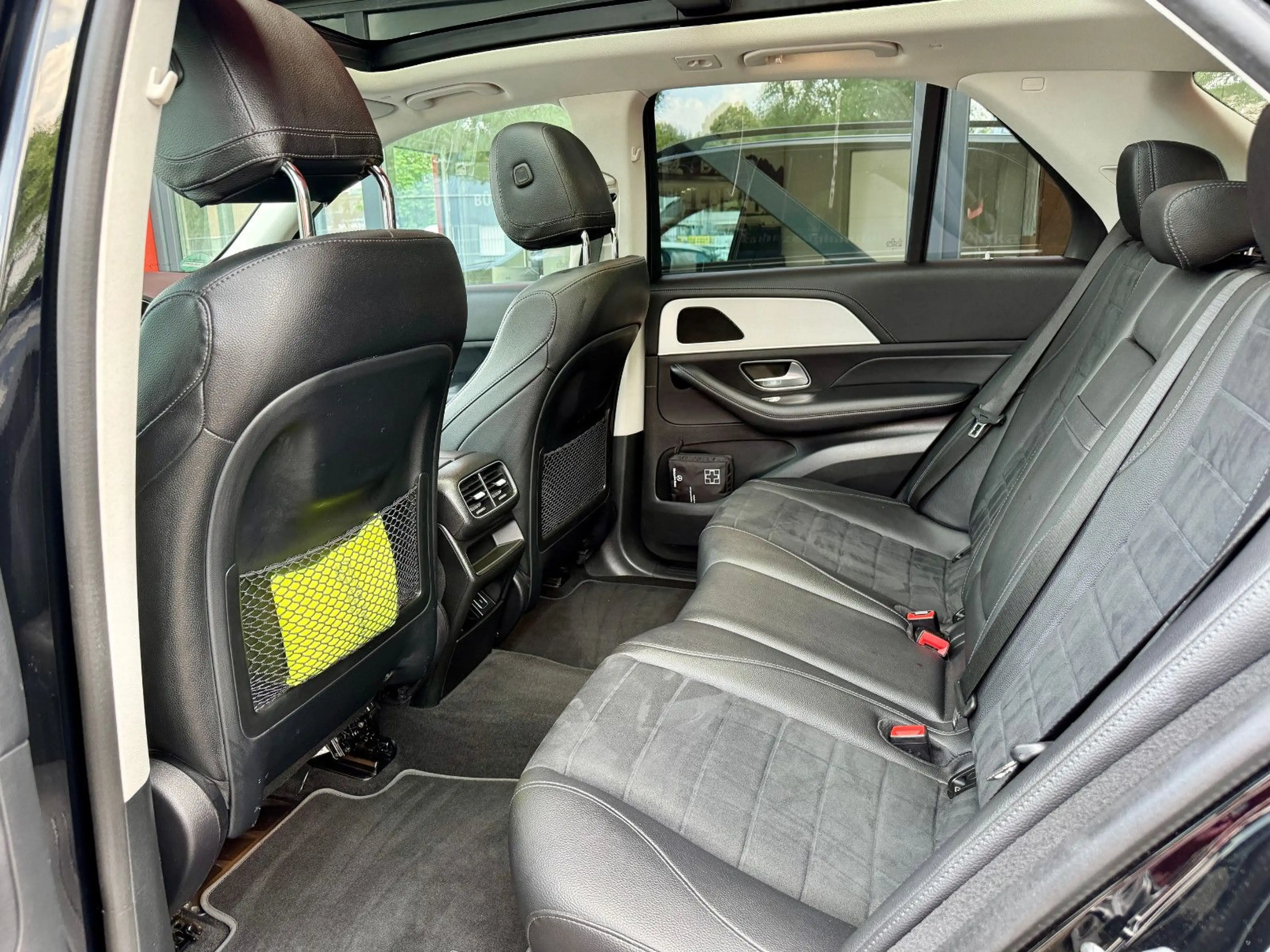 Mercedes-Benz GLE 350 d 4Matic AMG*PanoSD*Head-up*AHK*Distronic — photo 11
