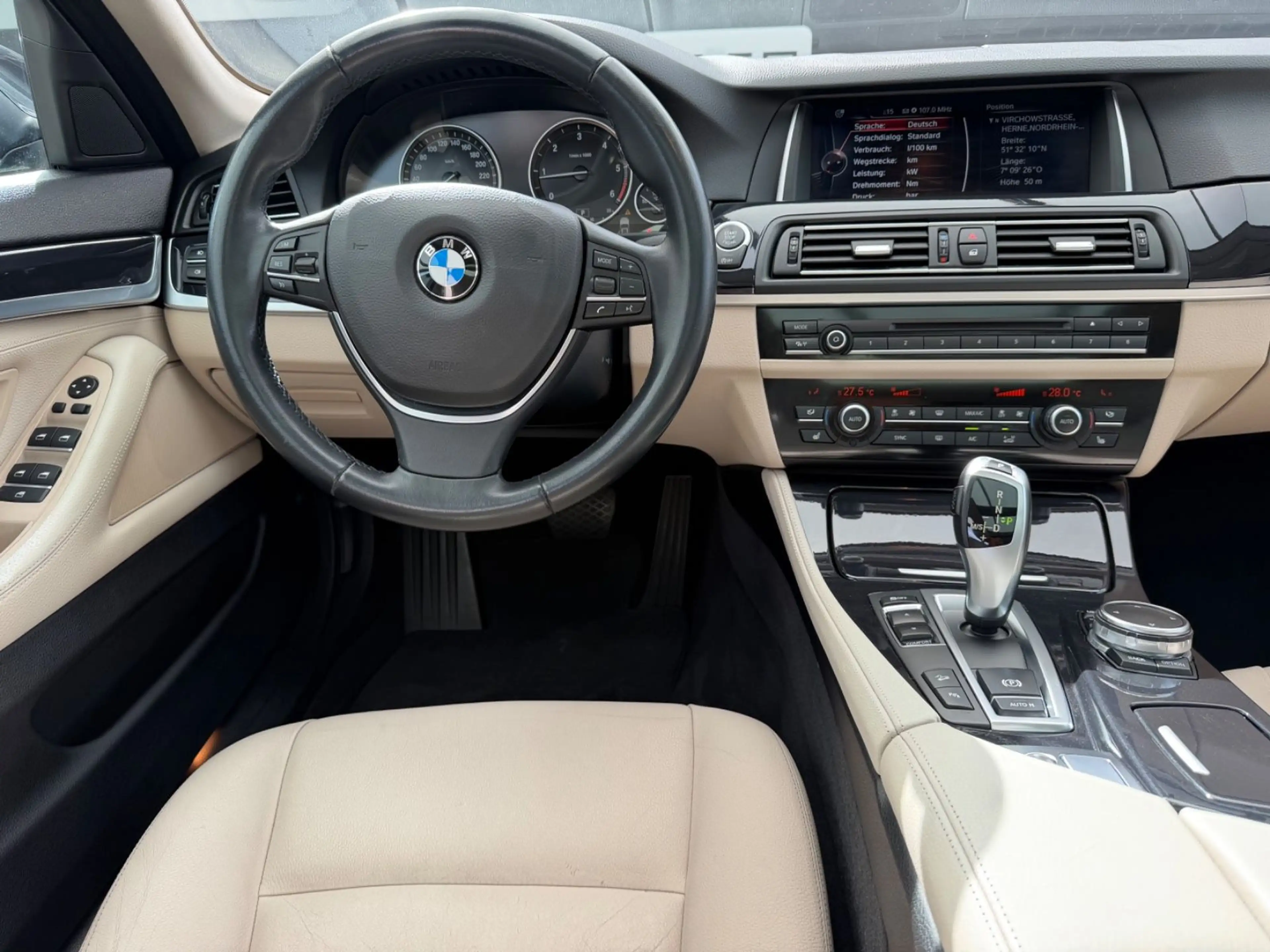BMW 520 d Touring xDrive*PANORAMA*XENON*PROF — photo 12