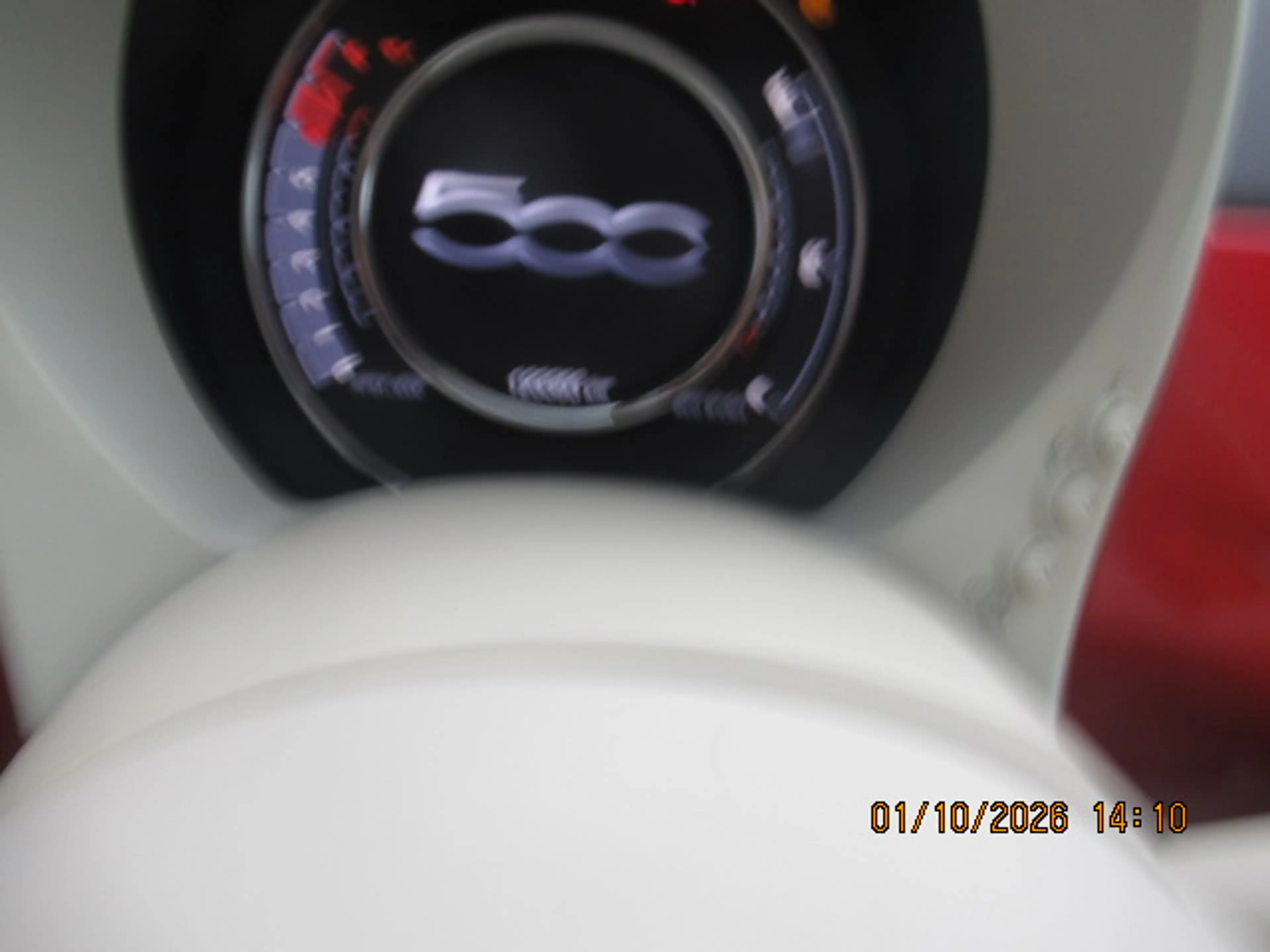 Fiat 500 Lounge — photo 9