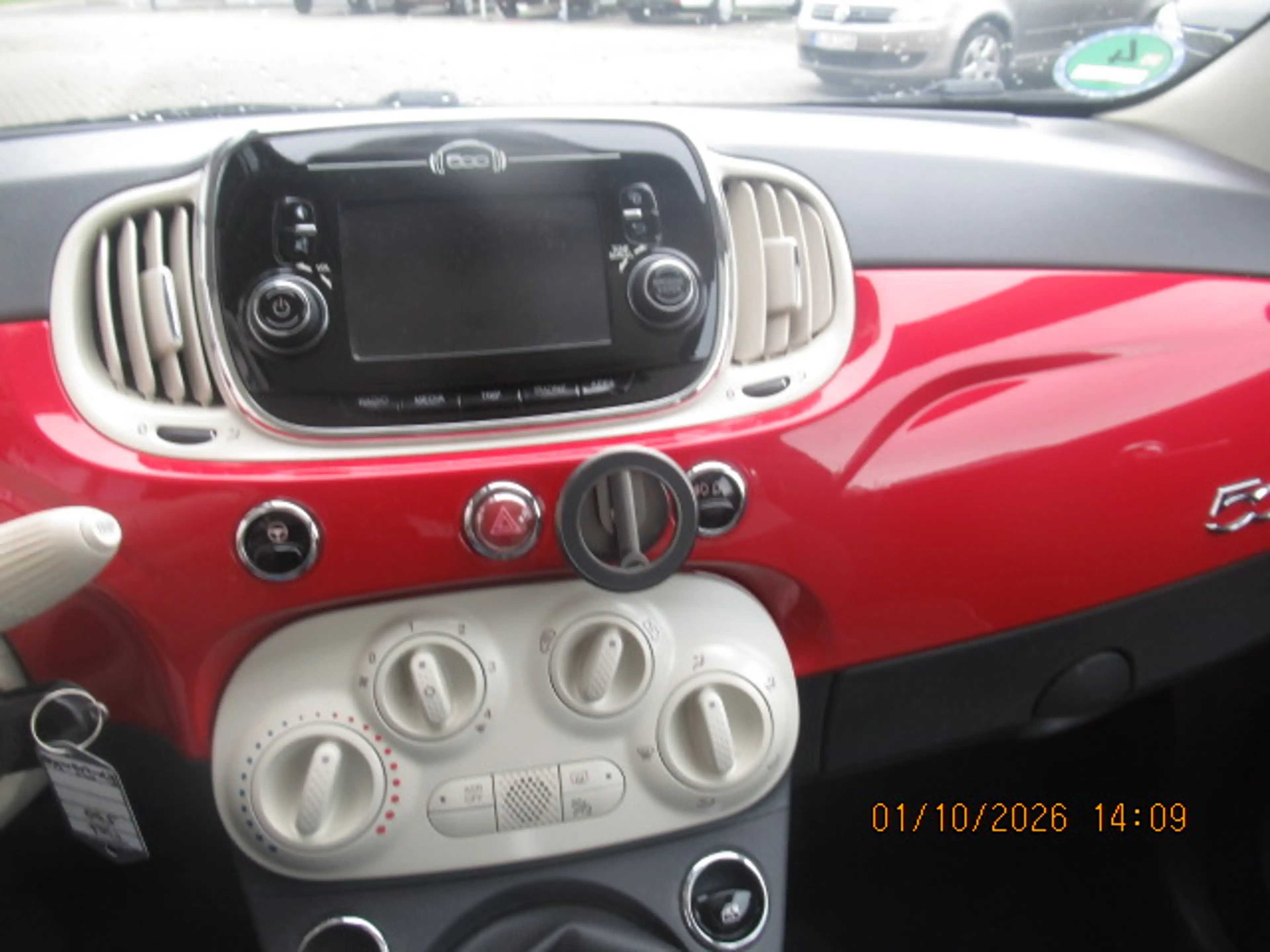 Fiat 500 Lounge — photo 7