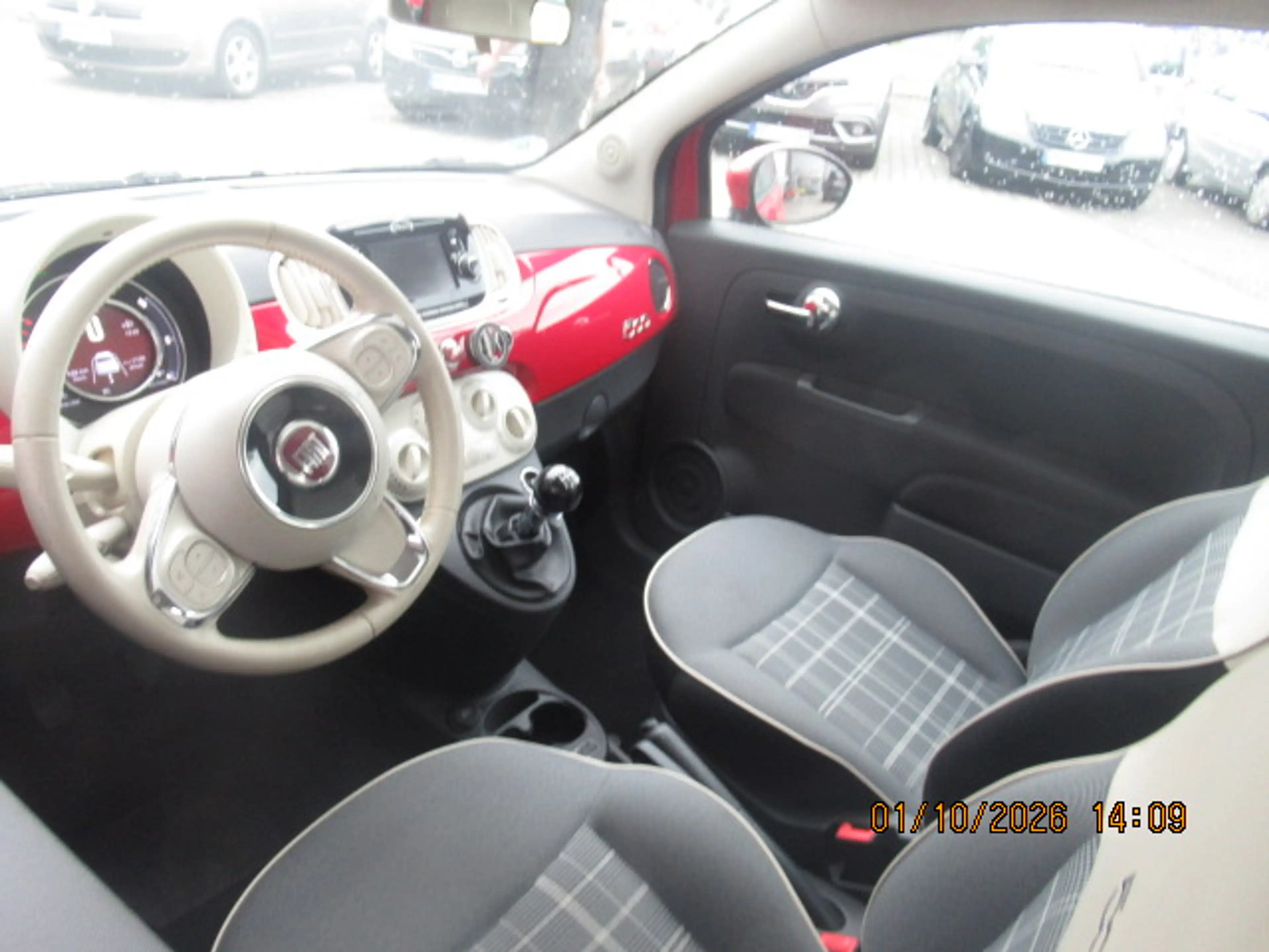 Fiat 500 Lounge — photo 6