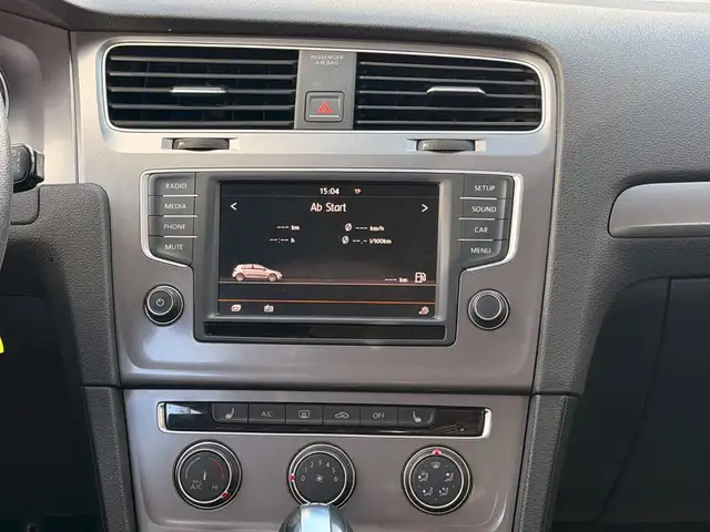 Volkswagen Golf view 12