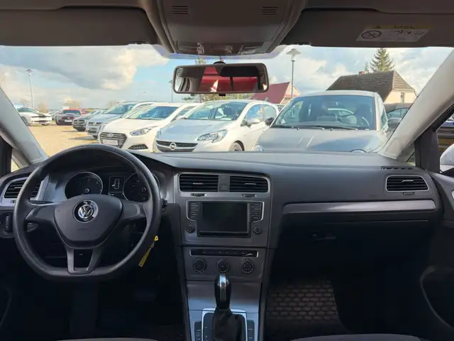 Volkswagen Golf view 15