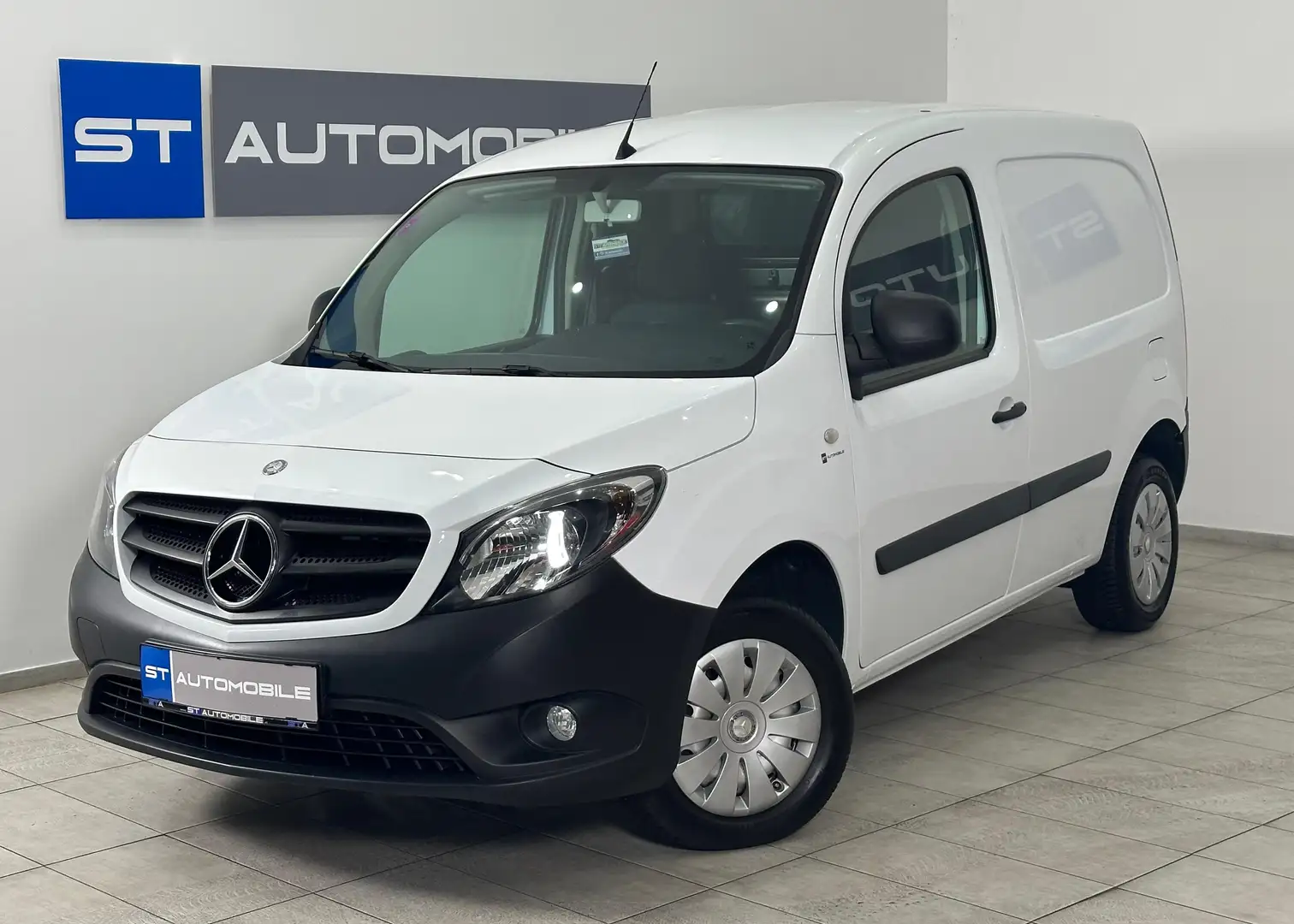 Mercedes-Benz Citan 111 CDI // NETTO: 11.658,-- // NAVI // KLIMA //AHK Weiß - 1