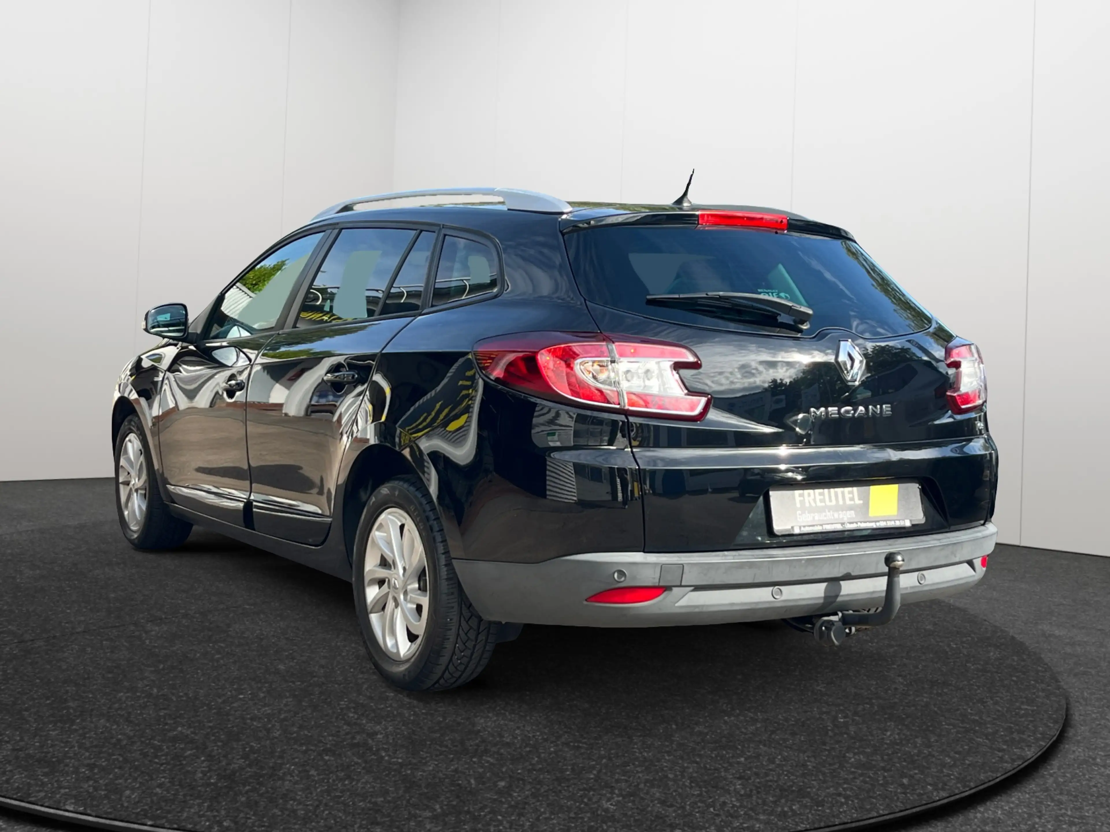 Renault Megane Grandtour 1.2 TCe 115 Limited ENERGY 1.2 TCe 115 E — photo 2