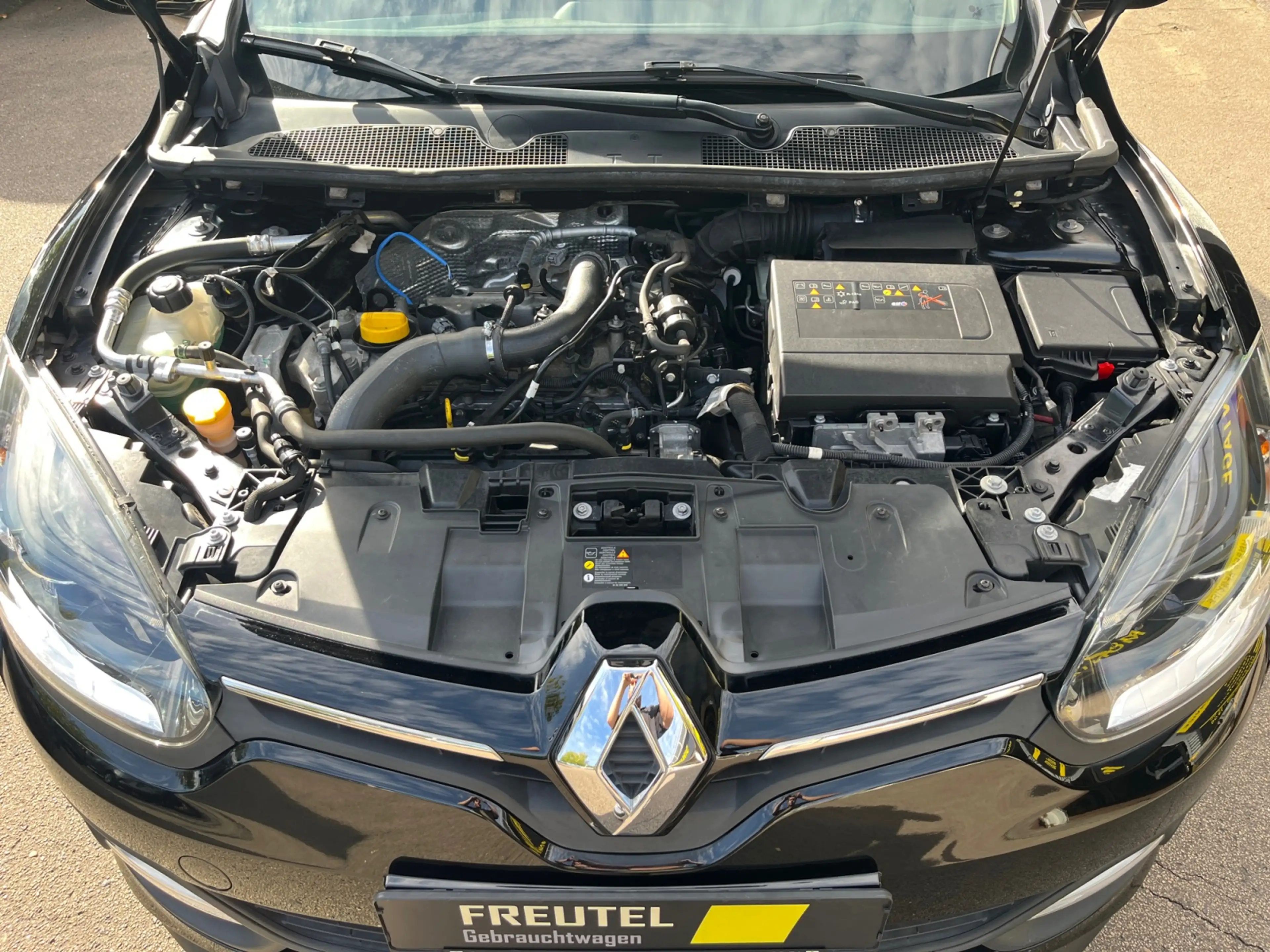 Renault Megane Grandtour 1.2 TCe 115 Limited ENERGY 1.2 TCe 115 E — photo 21