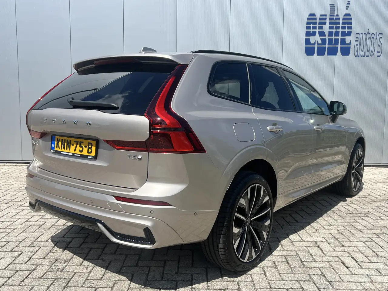 Volvo XC60 2026