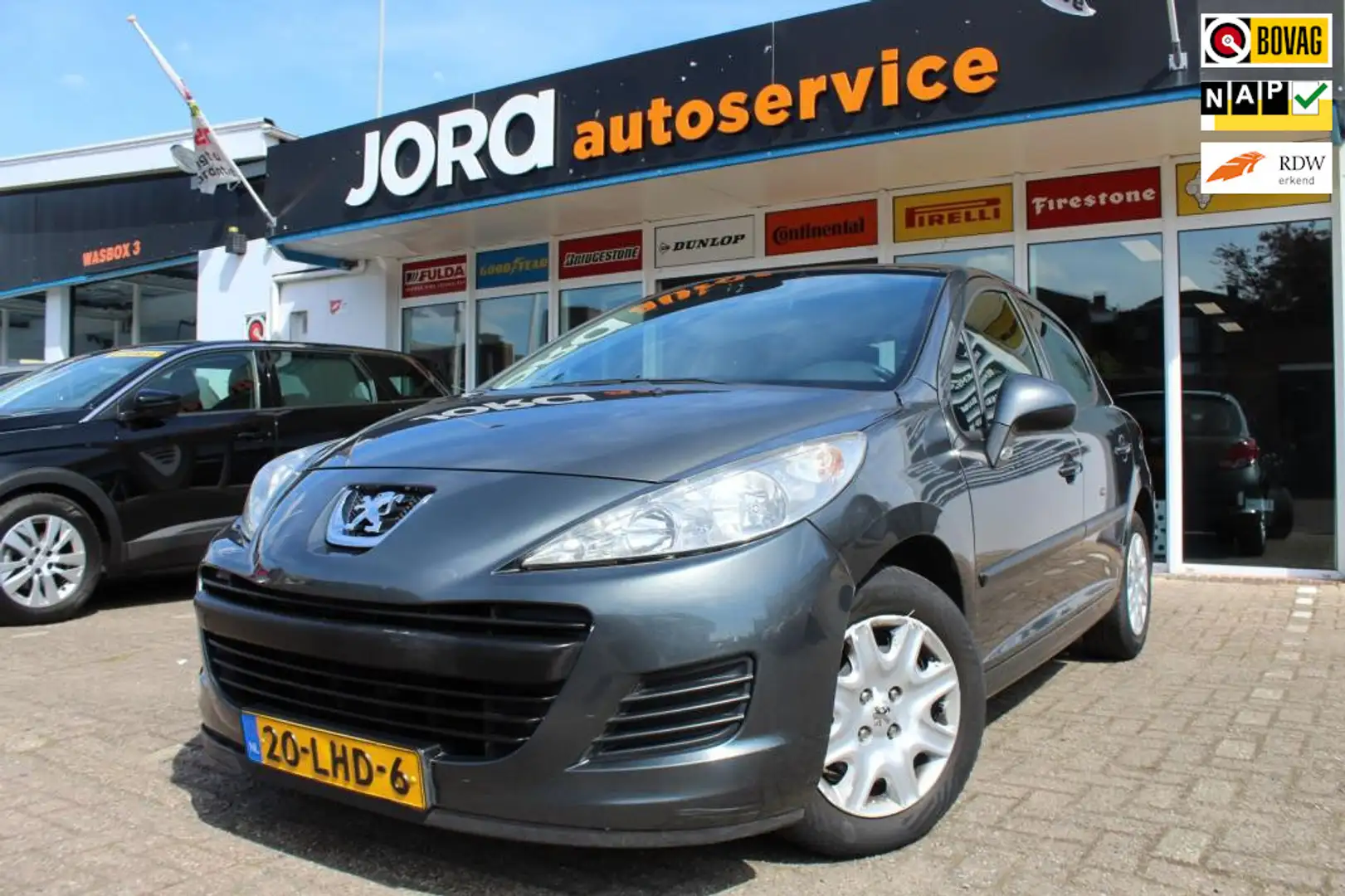 Peugeot 207 1.4 VTi X-Line Gris - 1